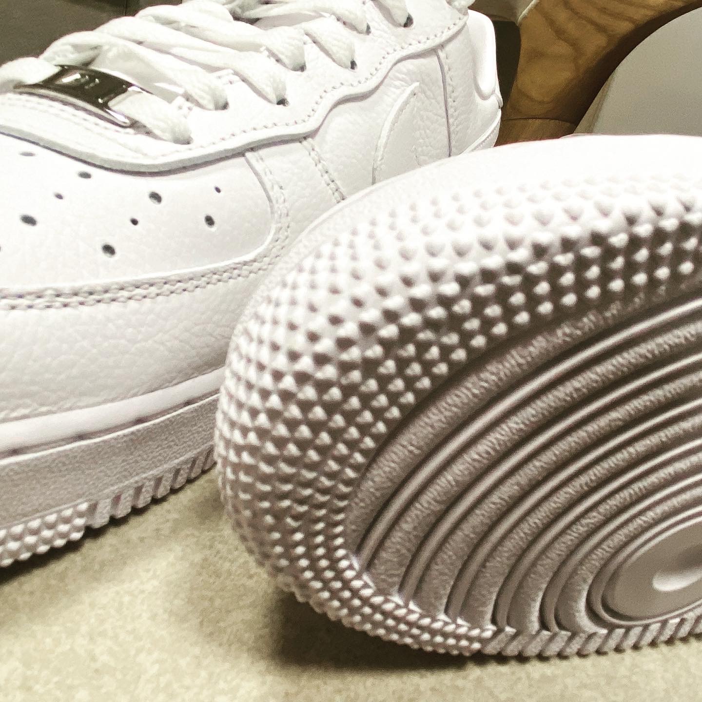 Nike x Drake Nocta Air Force 1 Low SP Certified Lover Boy White 착용 스타일 - 4