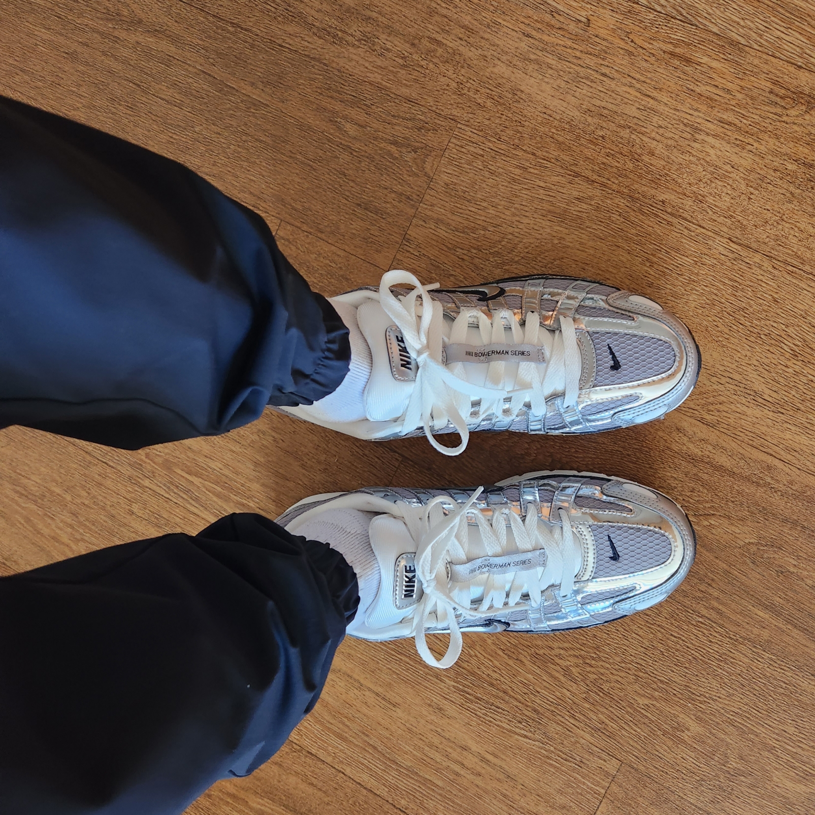 Nike P-6000 Metallic Silver 착용 스타일 - 4