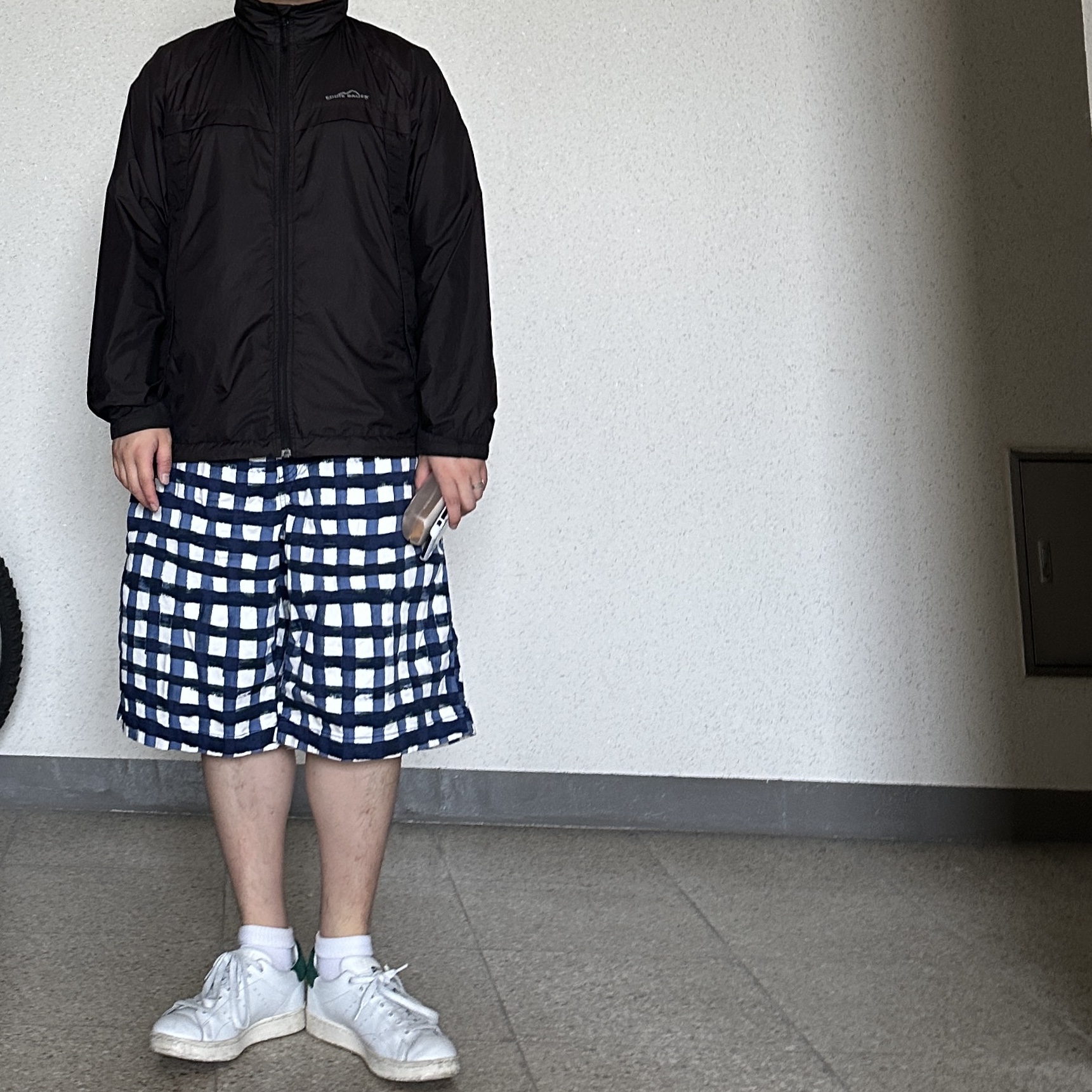 Uniqlo x Marni Wide Fit Boxy Short Pants Pattern Blue, Adidas Stan Smith H White Green 착용 스타일