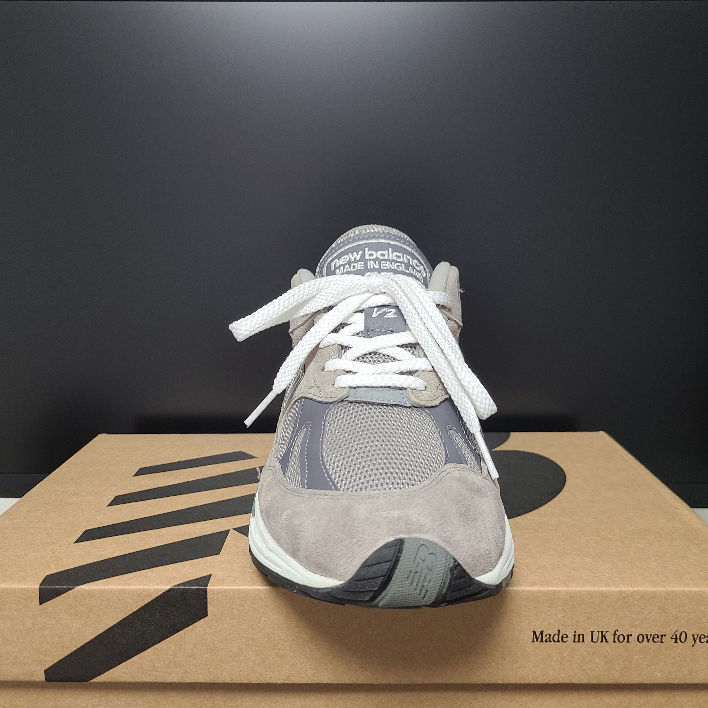 New Balance 991v2 Made in UK Rock Ridge Alloy Silver 착용 스타일 - 4
