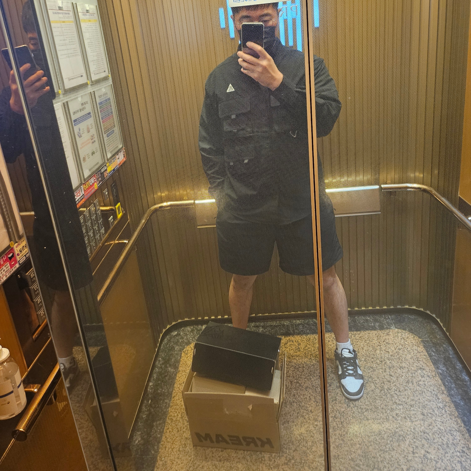 Nike Dunk Low Retro Black 착용 스타일
