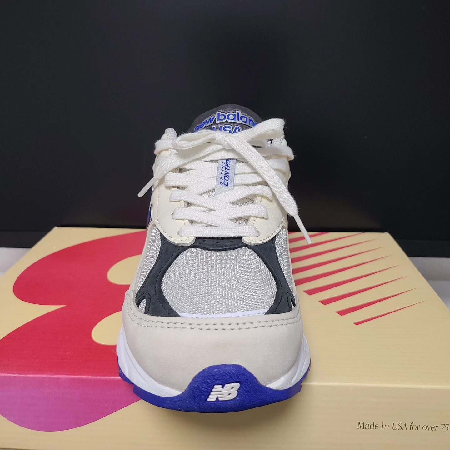 New Balance 990v3 Made in USA White Blue 착용 스타일 - 3