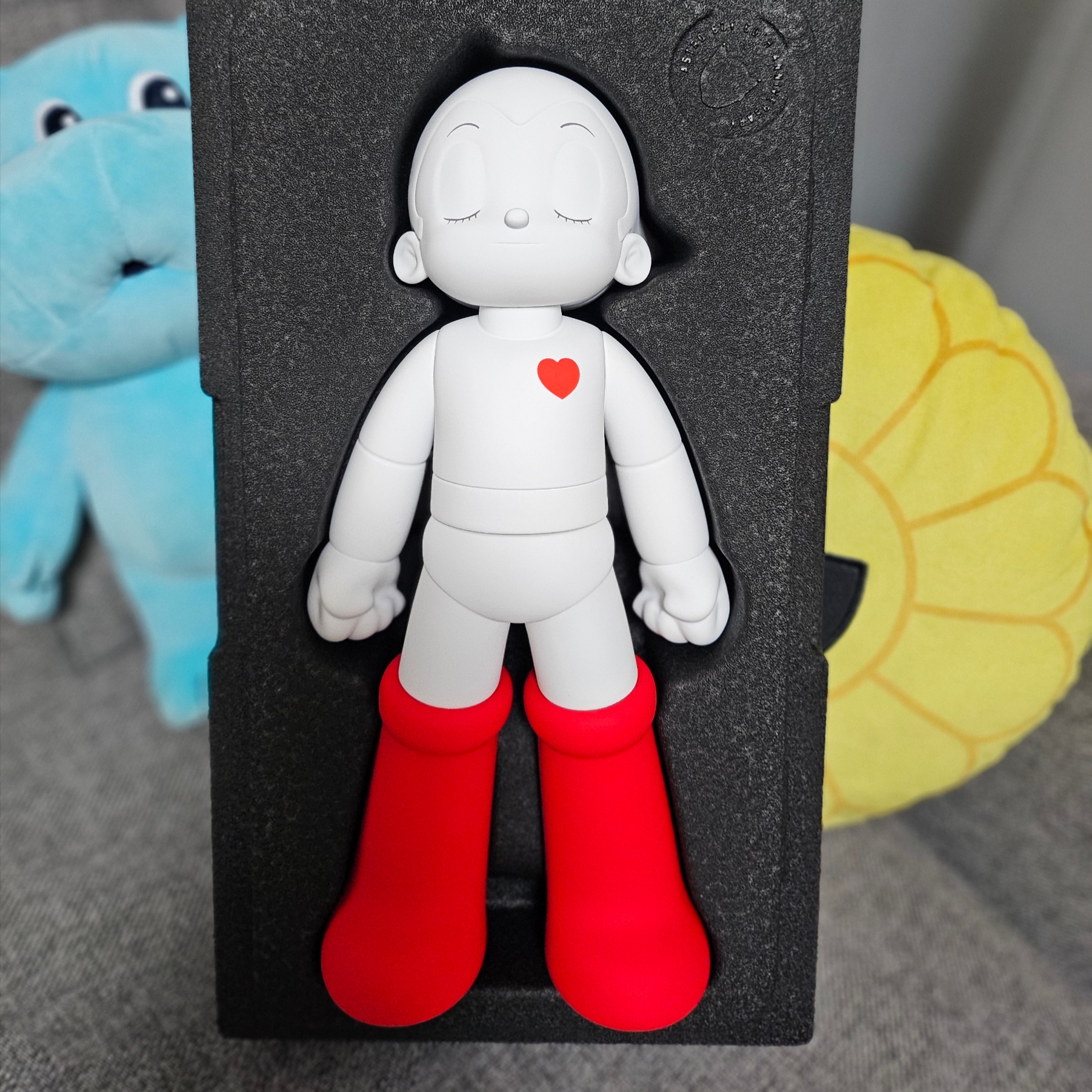 Astroboy Edition Astroboy White Figure 착용 스타일