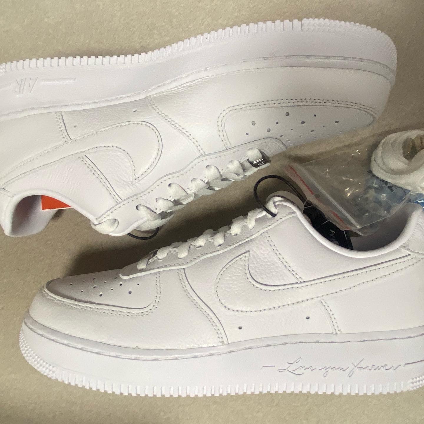 Nike x Drake Nocta Air Force 1 Low SP Certified Lover Boy White 착용 스타일 - 8