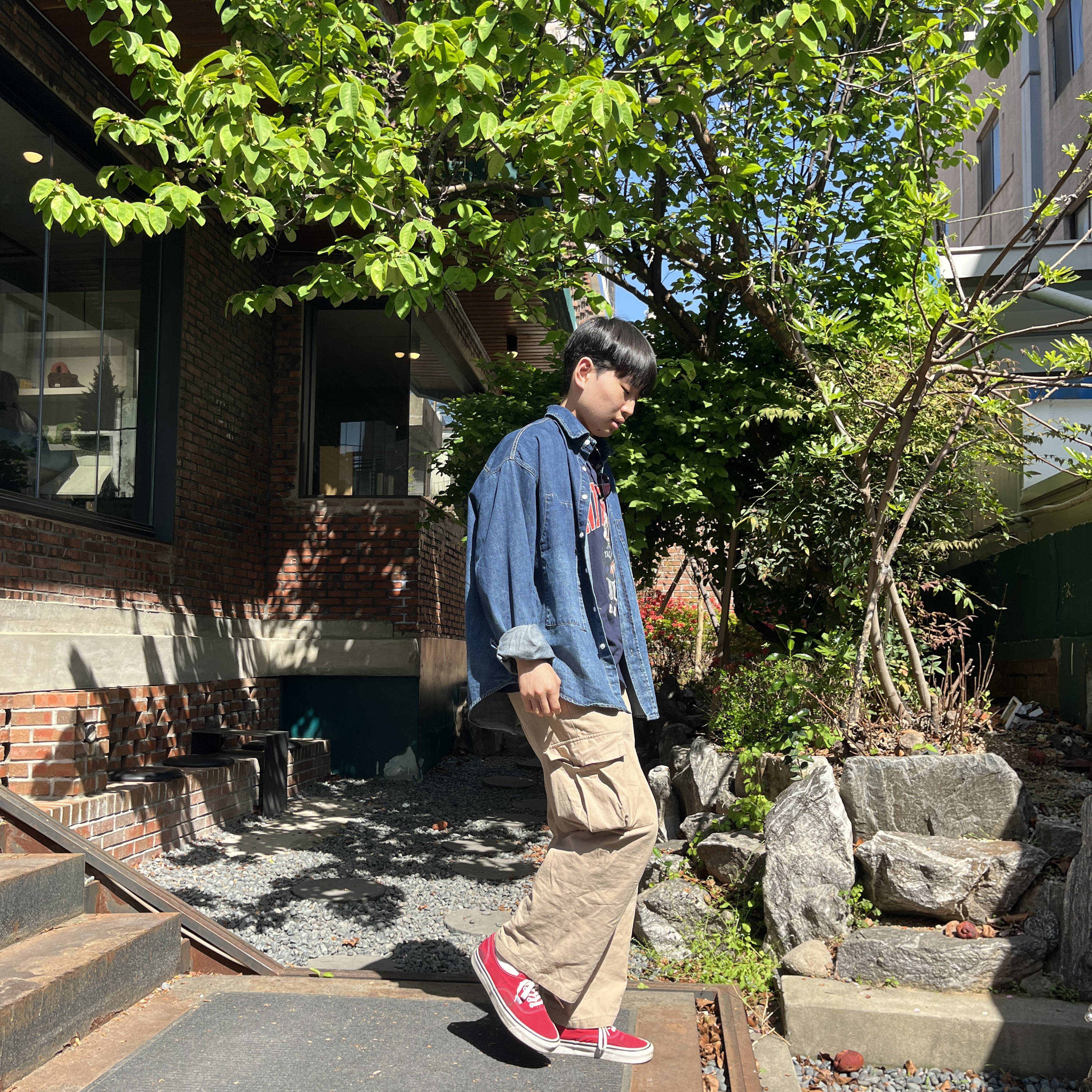 Vans Authentic Red 착용 스타일 - 2