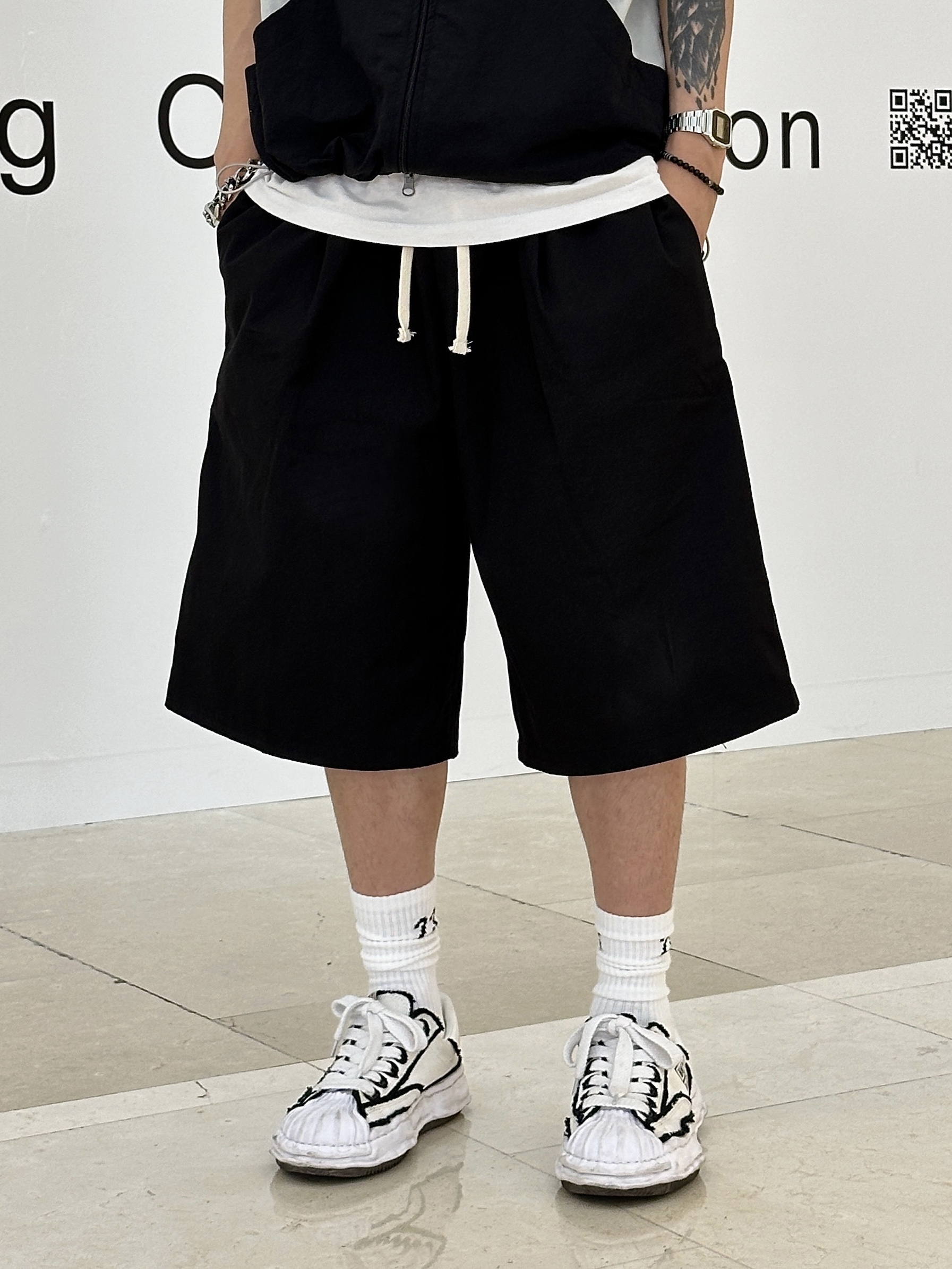 Maison Mihara Yasuhiro Blakey OG Sole OH Canvas Low-top Sneakers White 착용 스타일 - 5