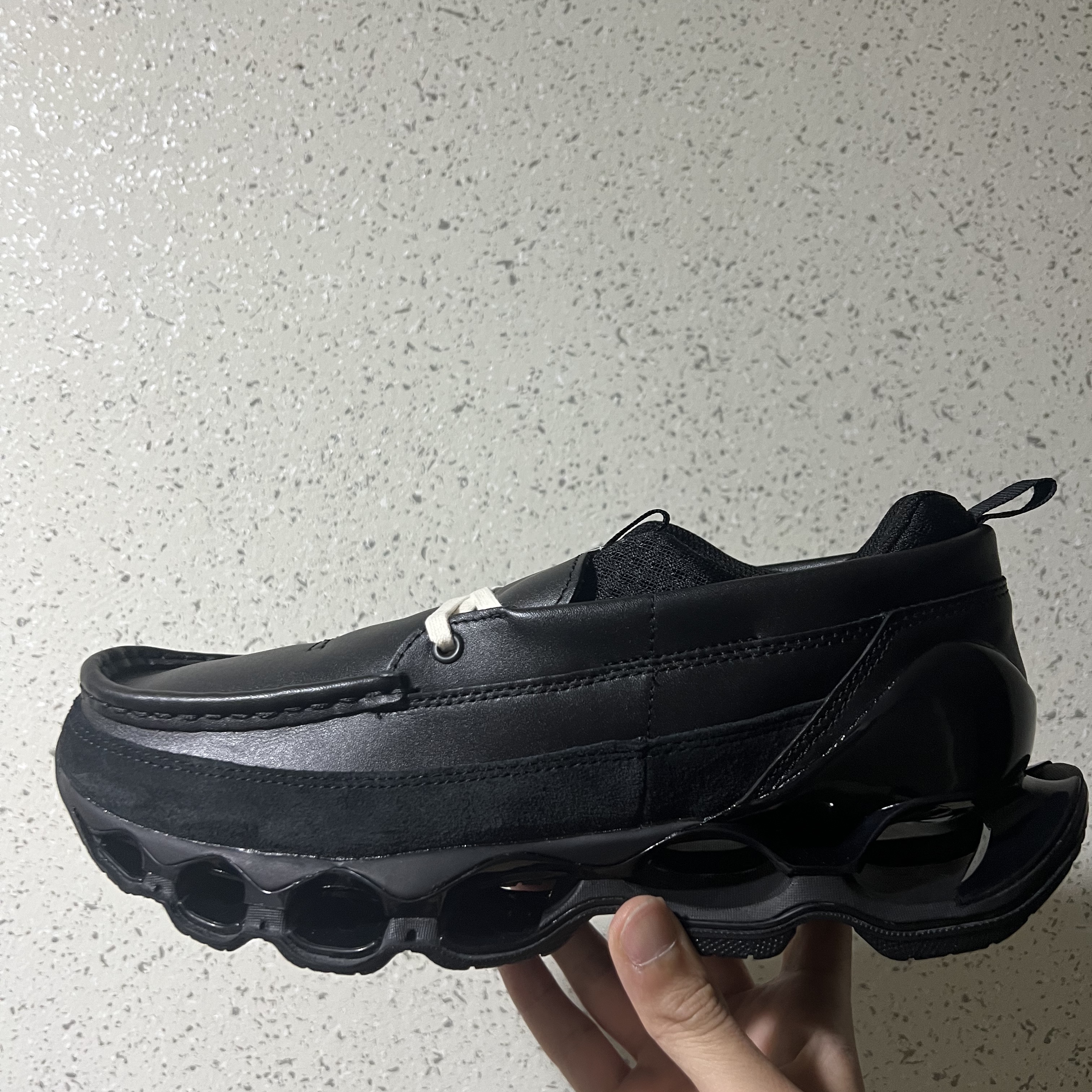 Mizuno Wave Prophecy MOC Black 착용 스타일 - 1