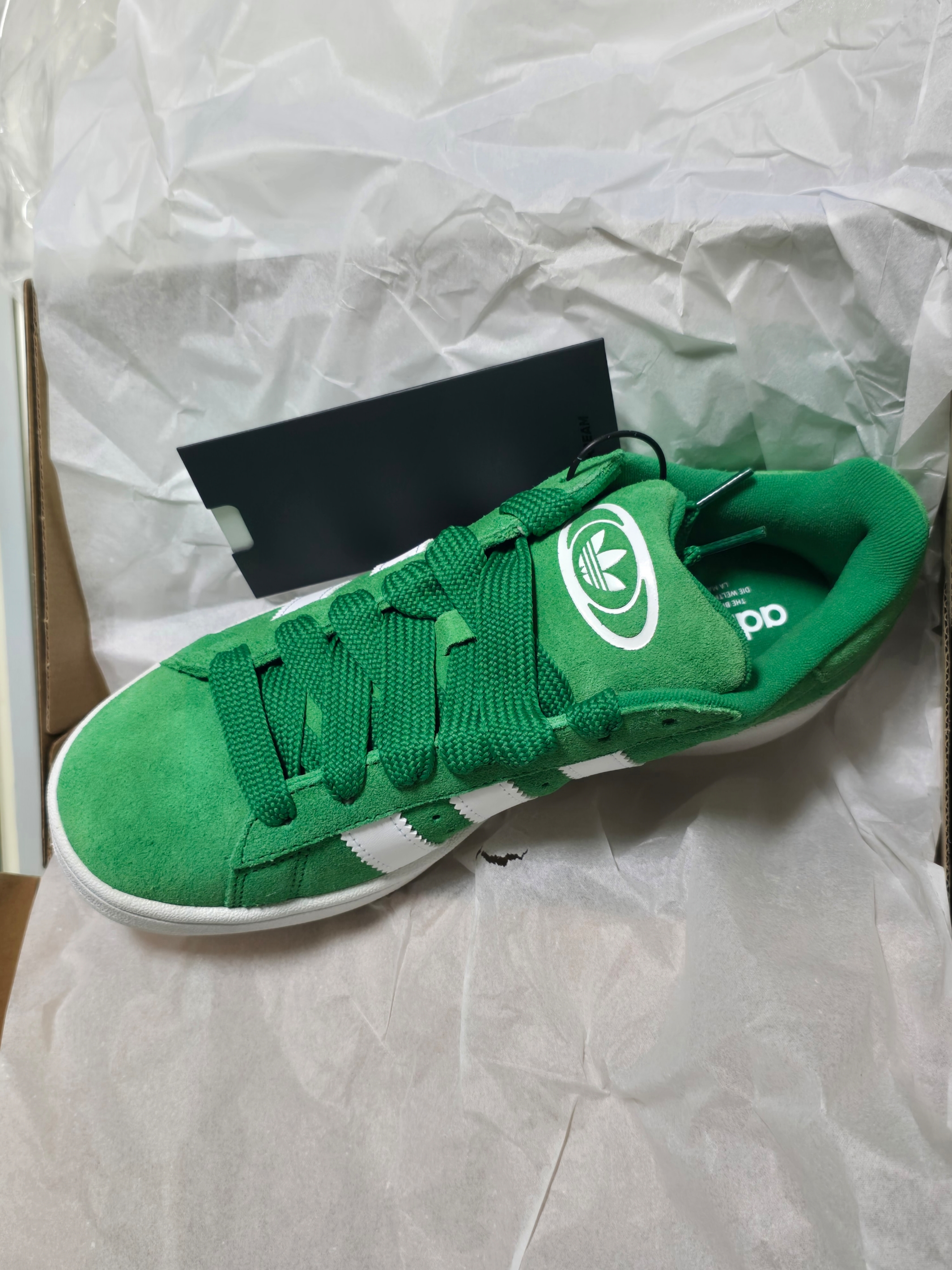 (W) Adidas Campus 00s Green Cloud White 착용 스타일
