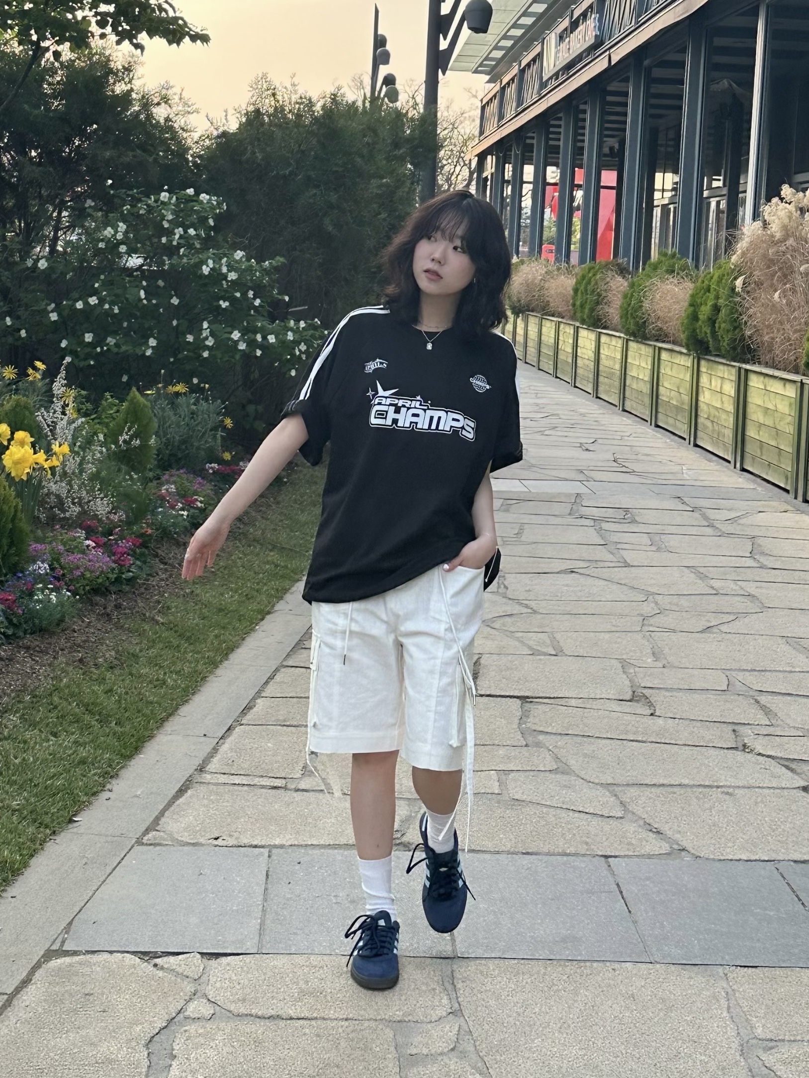 Adidas Spezial Handball Collegiate Navy 착용 스타일 - 2