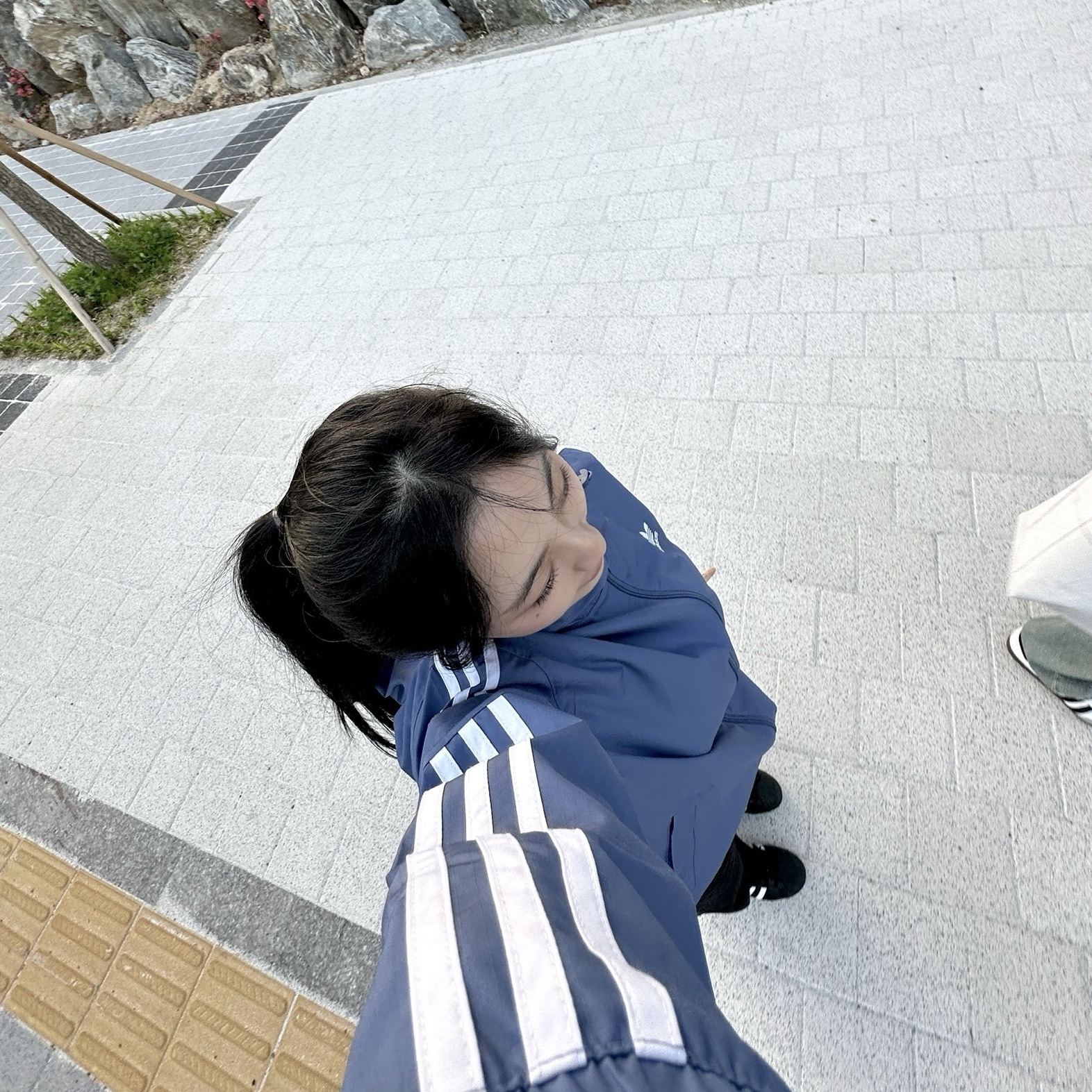 Adidas Superstar Core Black White, Adidas Samba OG Cloud White 착용 스타일