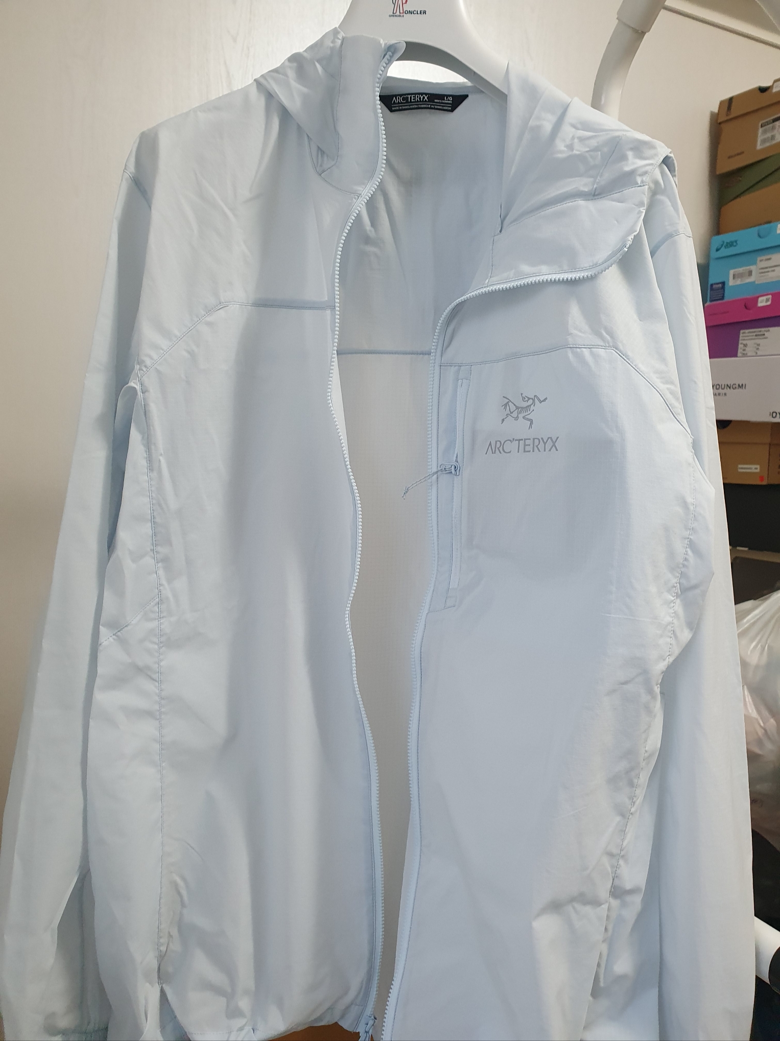 Arc'teryx Squamish Hoody Daybreak 착용 스타일