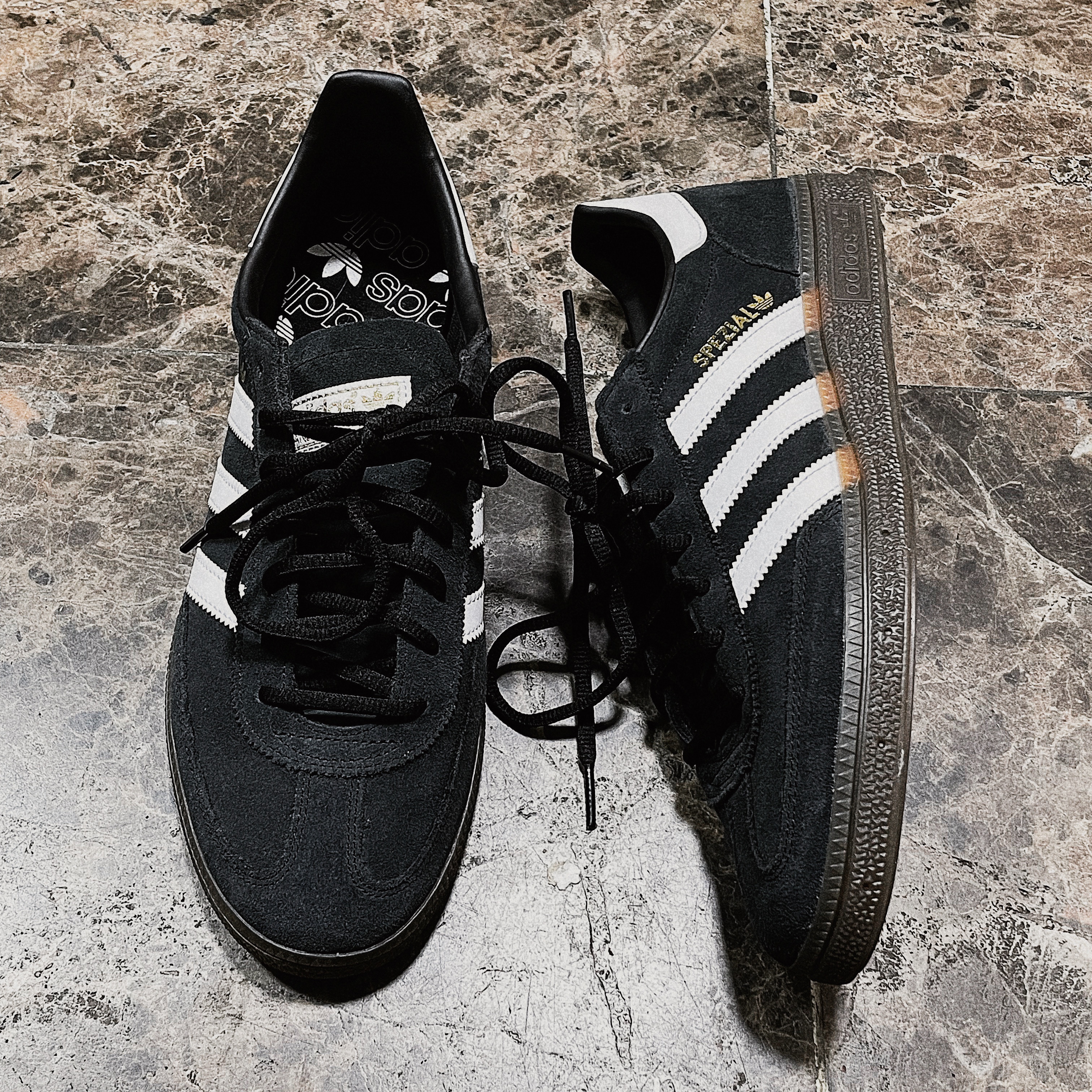 Adidas Spezial Handball Core Black 착용 스타일 - 3