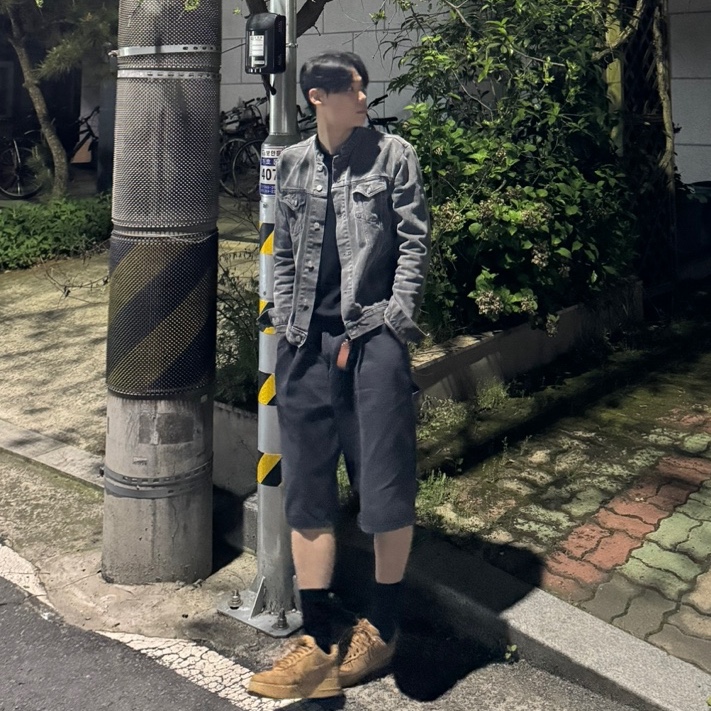 Nike Air Force 1 '07 WB Flax 착용 스타일