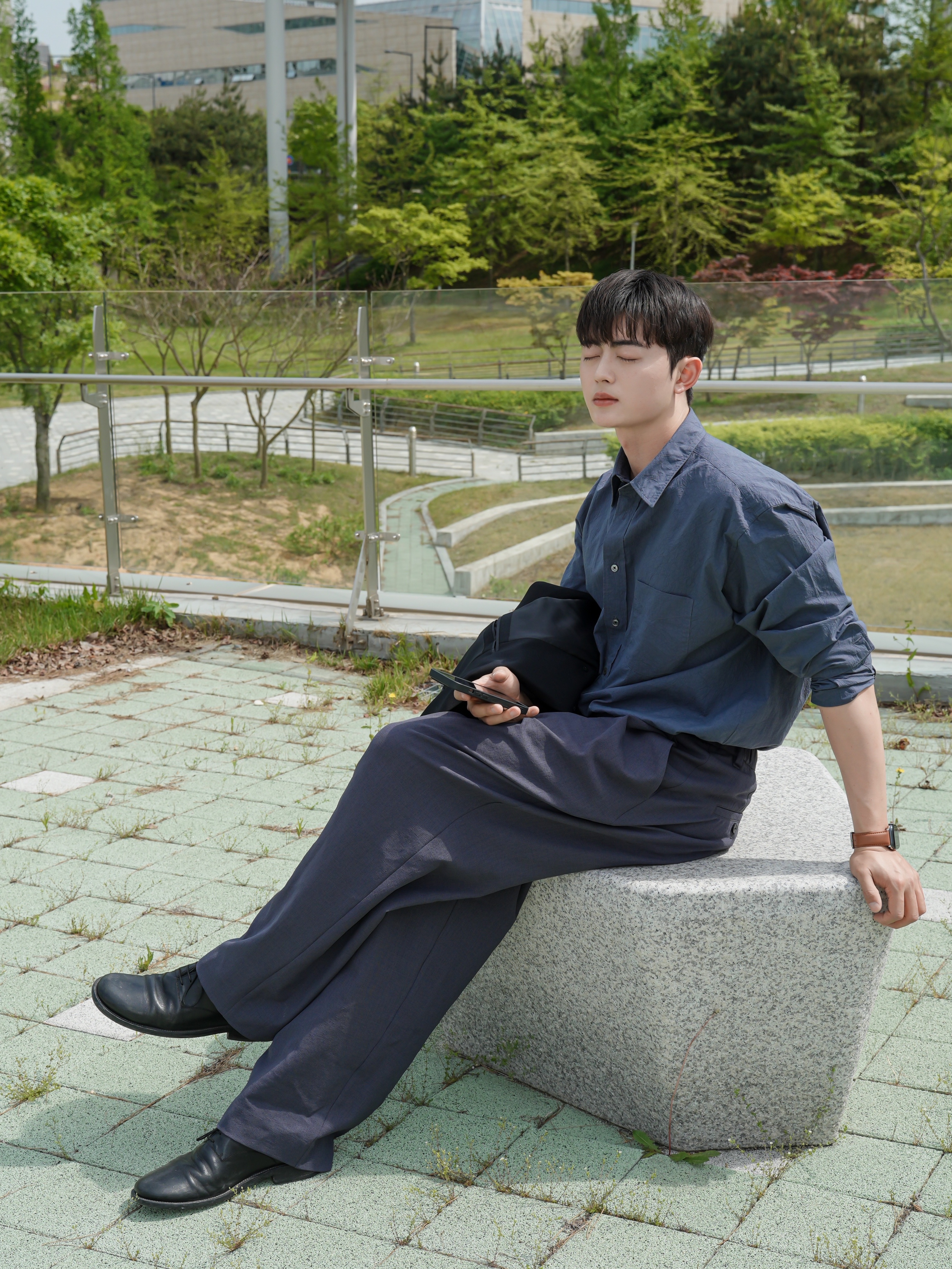 Kinchi Grainy - 547 (a) Black 착용 스타일 - 2