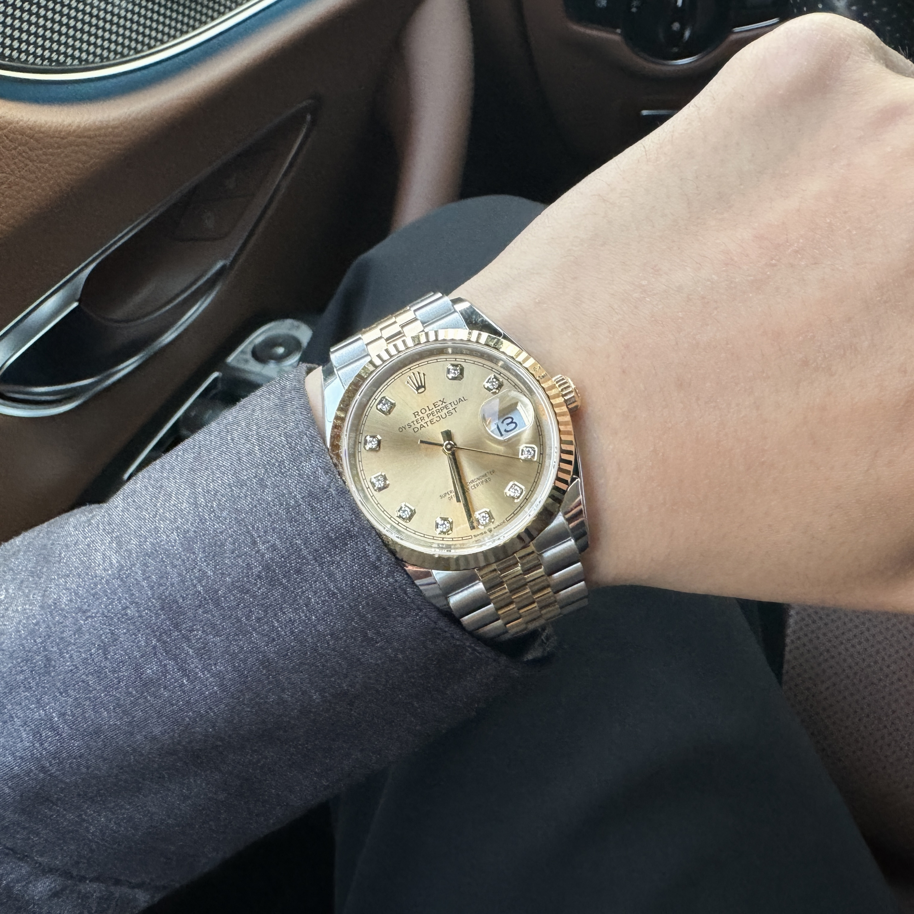 Rolex Datejust 36mm 126233 Champagne Diamond-Set Jubilee 착용 스타일