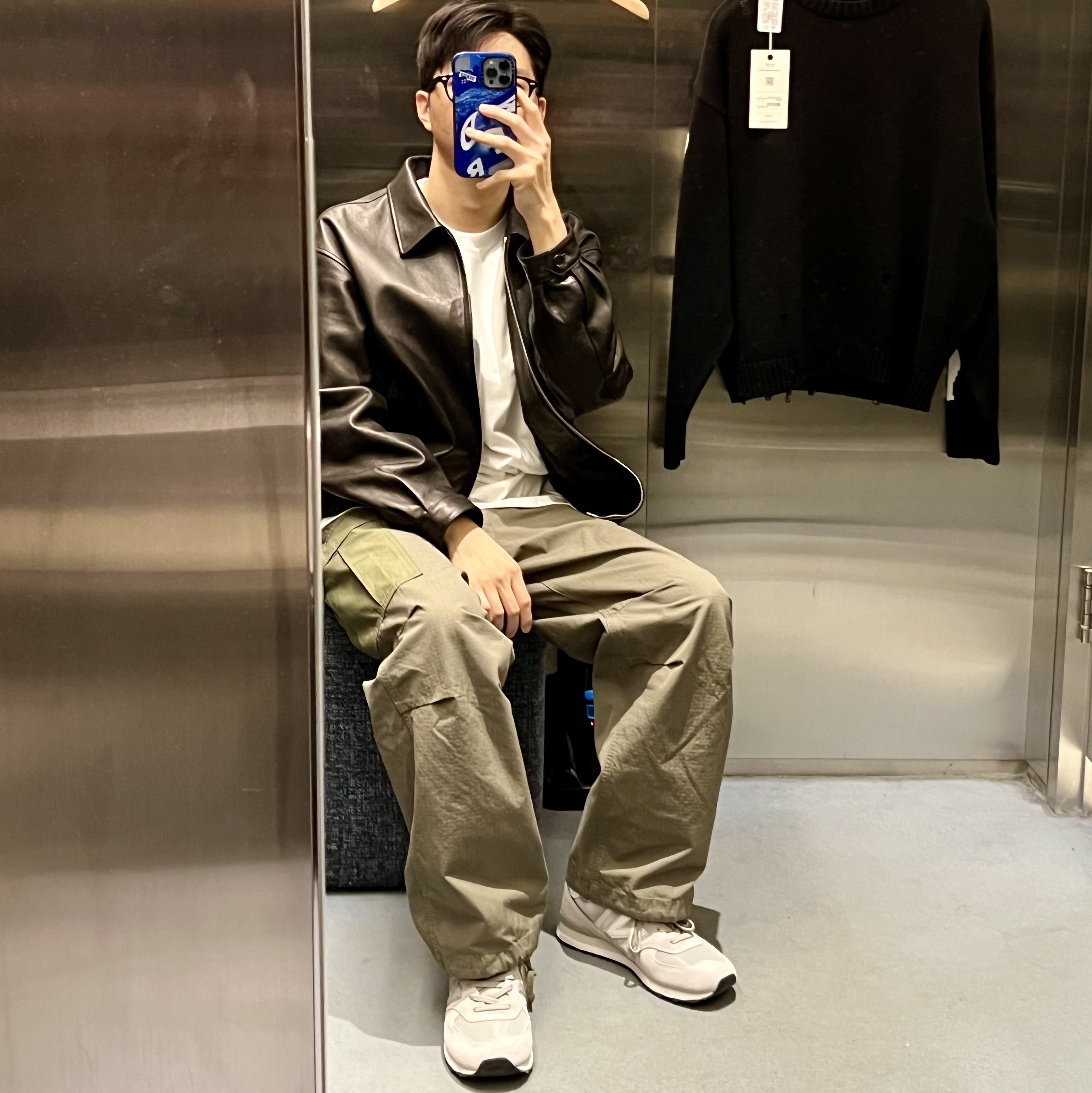 Nanamica Cargo Pants Khaki, Human Made T-Shirts White (3 Pack) 착용 스타일