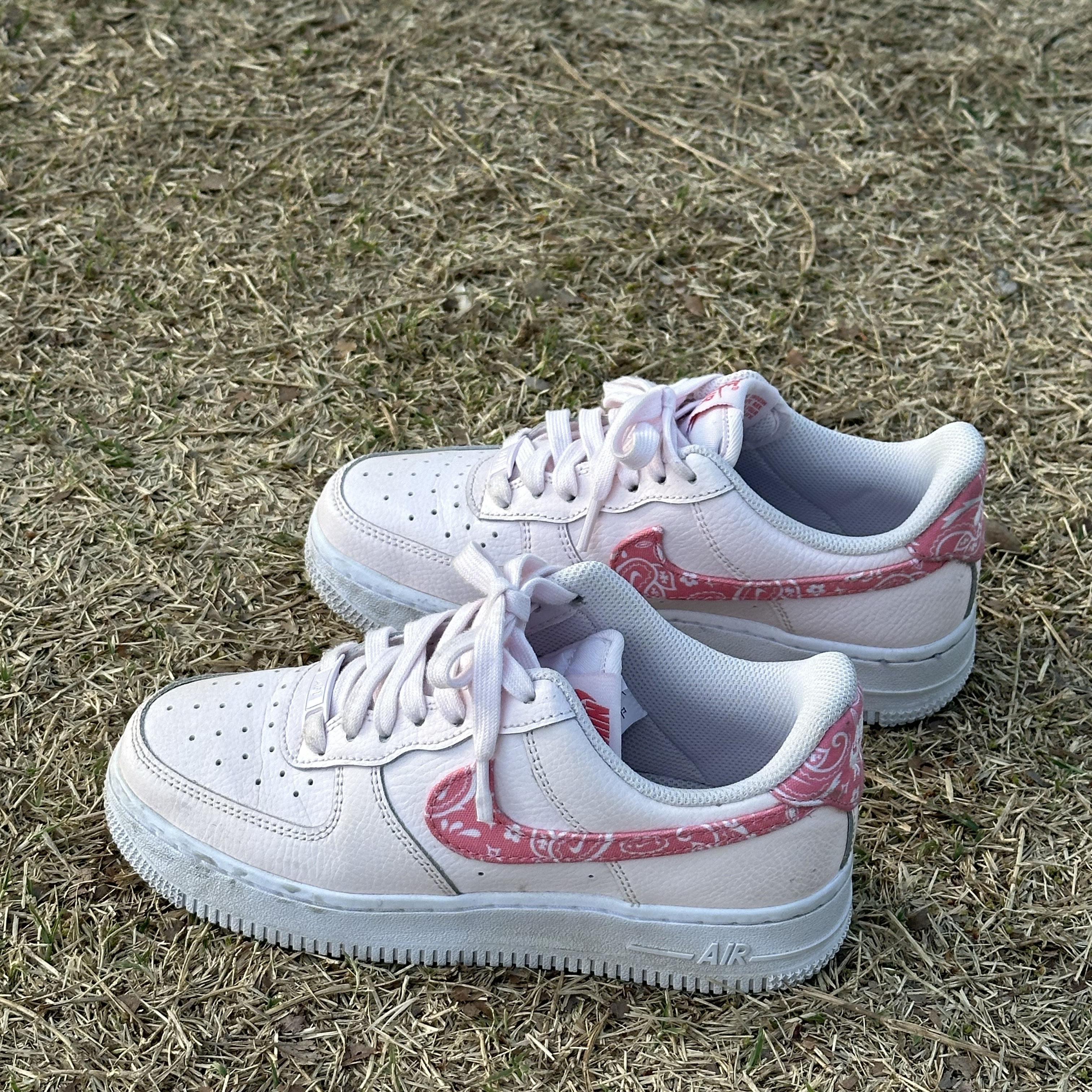 (W) Nike Air Force 1 Low '07 Pearl Pink 착용 스타일 - 1