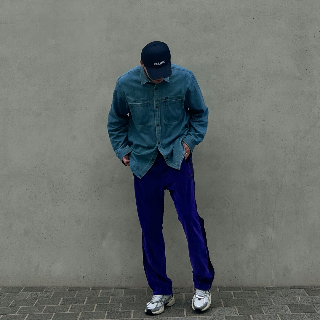 Supreme Small Box Shirt Denim - 23FW, Needles Narrow Track Pants C/PE Velour Purple 착용 스타일 - 1
