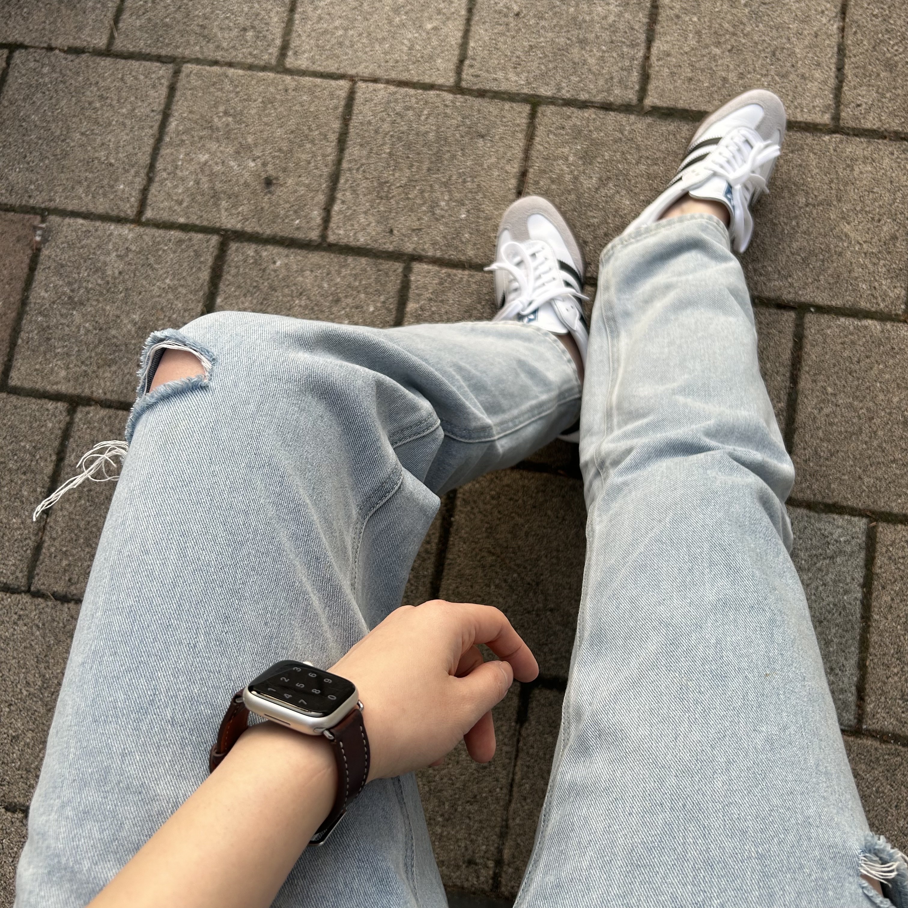 Adidas Samba OG Cloud White 착용 스타일 - 2