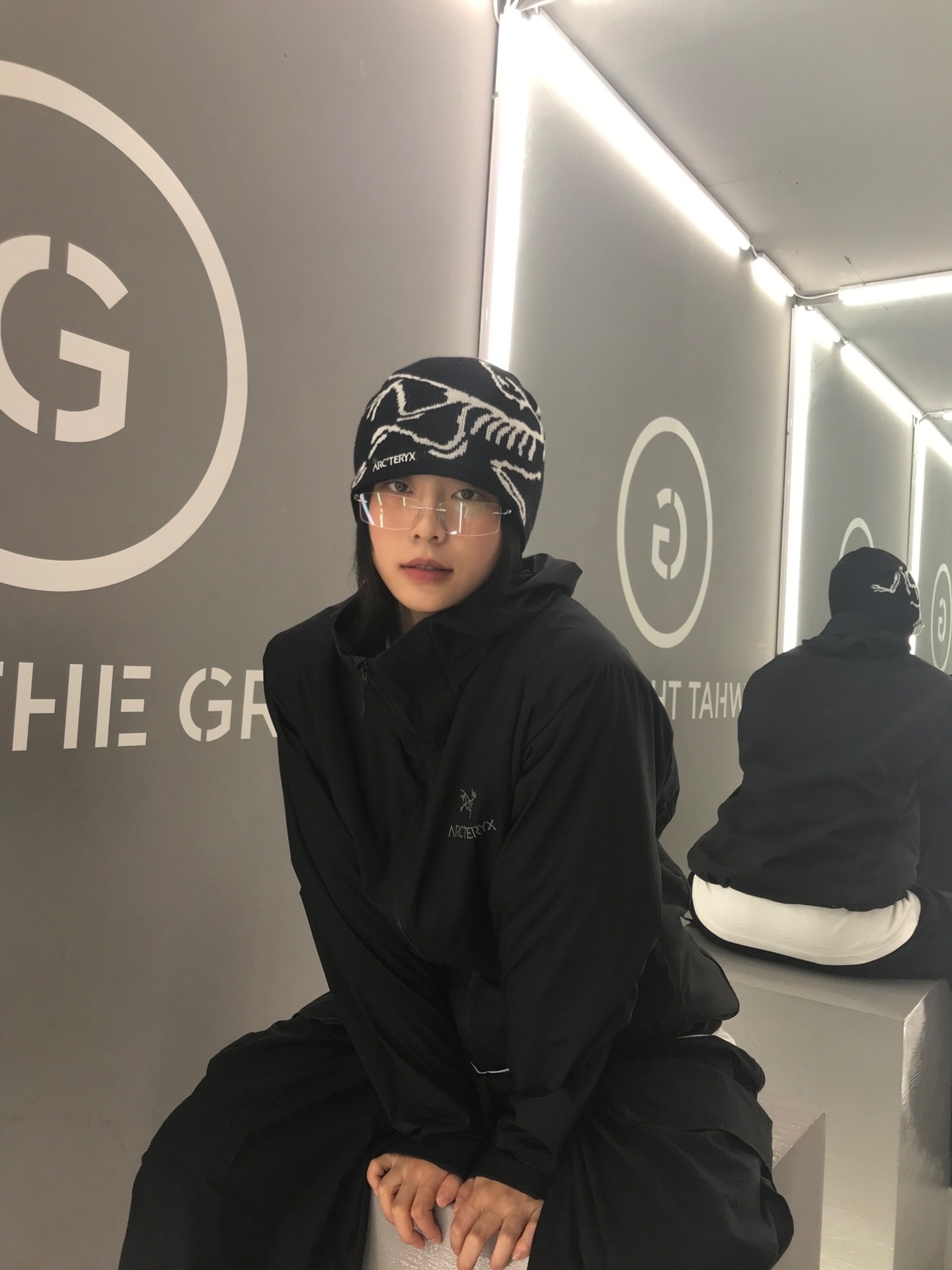 Arc'teryx Bird Head Toque Orca, (J) Adidas Superstar Black White 착용 스타일 - 4