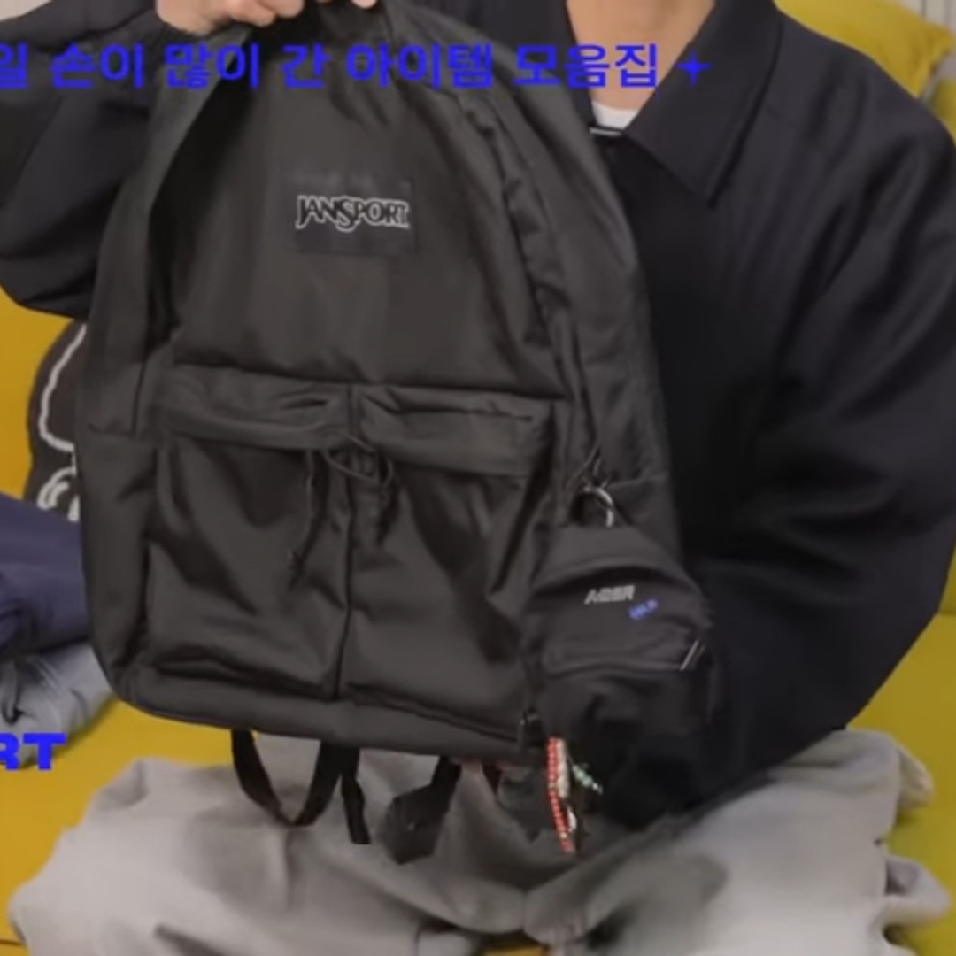 Jansport Hoff Man Backpack Black 착용 스타일 - 2