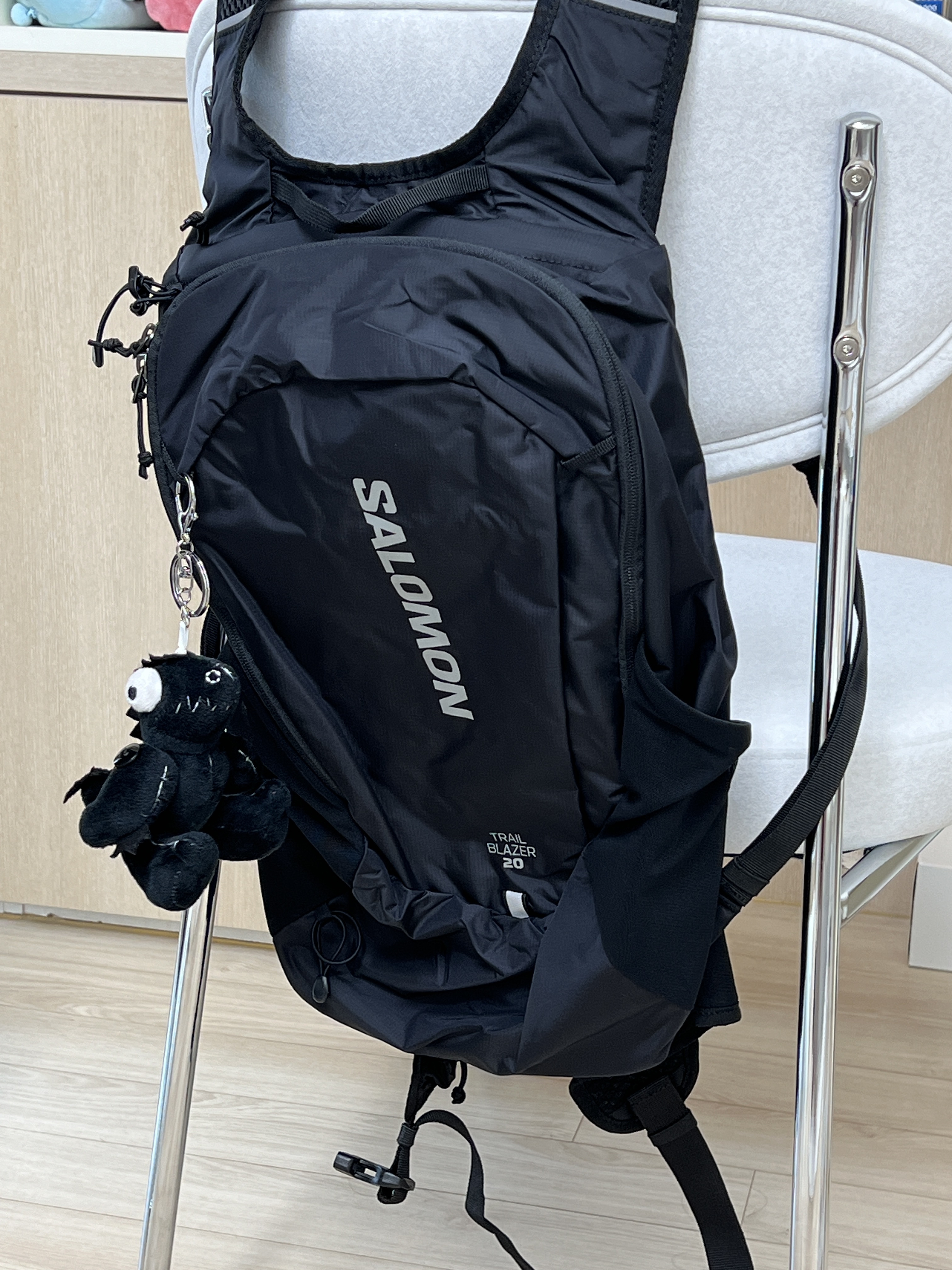Salomon Trailblazer 20 Black (New Ver.) 착용 스타일