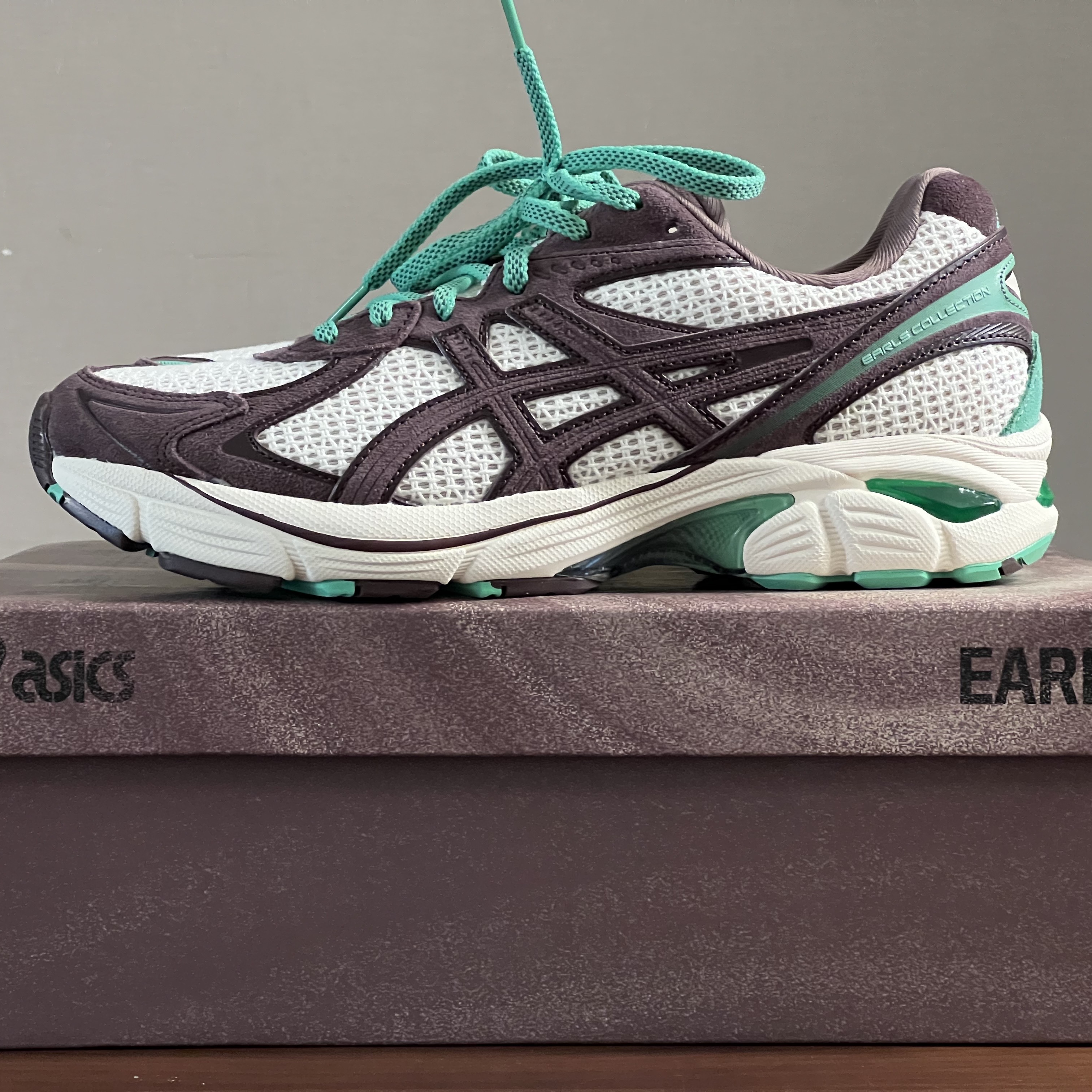 Asics x Earls Collection GT-2160 Cream Peppercorn 착용 스타일 - 1