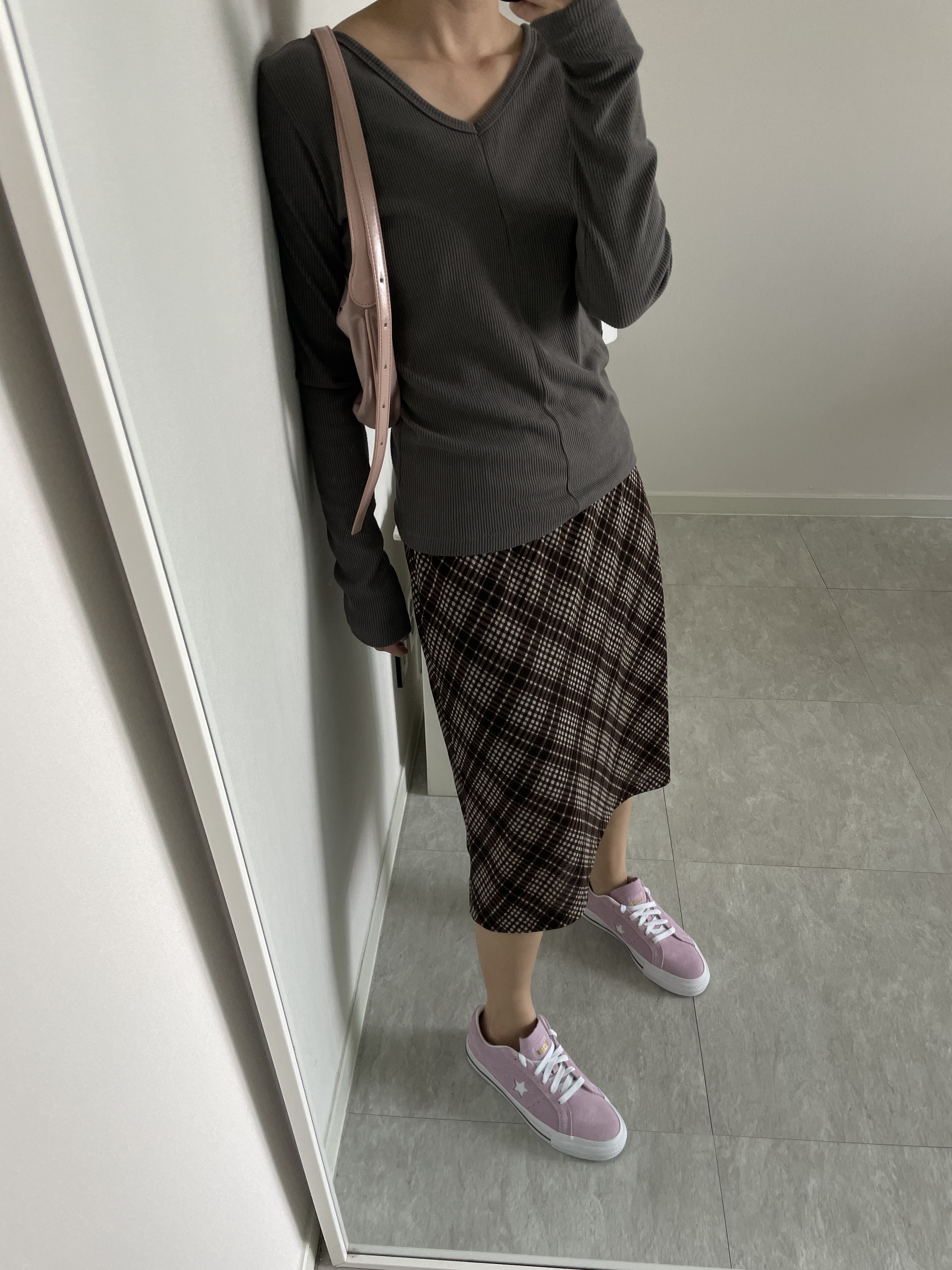 Stand Oil Kitten Bag Soft Pink, Converse Cons One Star Pro Stardust Lilac 착용 스타일