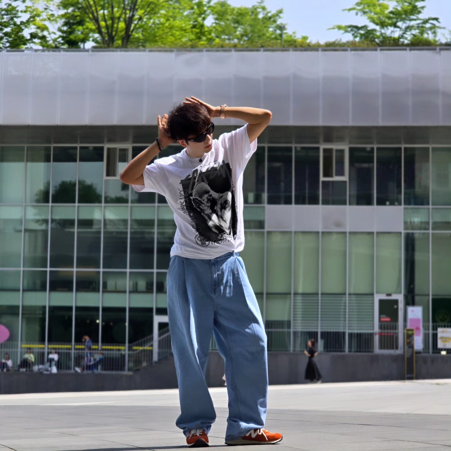 Stussy x Goldie Metalheadz 30 T-Shirt White, Samsung Galaxy Watch6 44mm LTE Silver (Korean Ver.) 착용 스타일 - 6