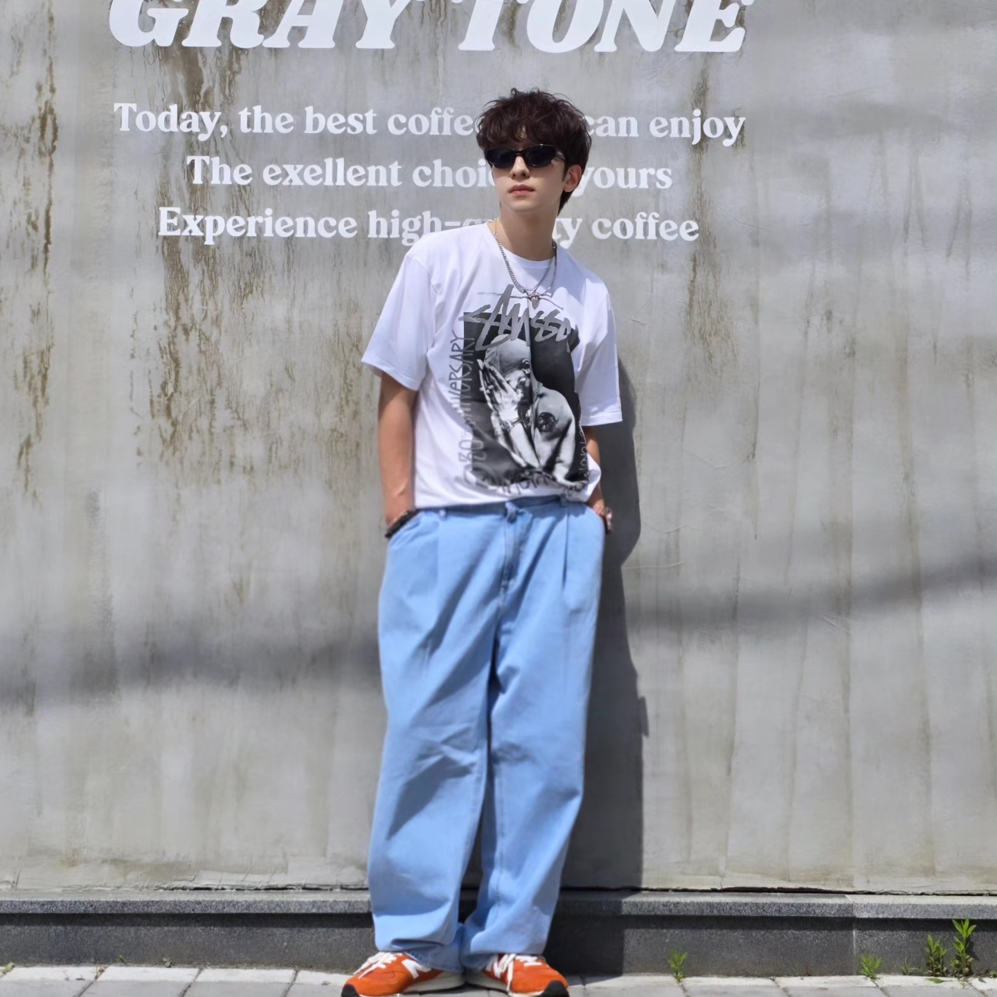 Stussy x Goldie Metalheadz 30 T-Shirt White, Samsung Galaxy Watch6 44mm LTE Silver (Korean Ver.) 착용 스타일 - 2