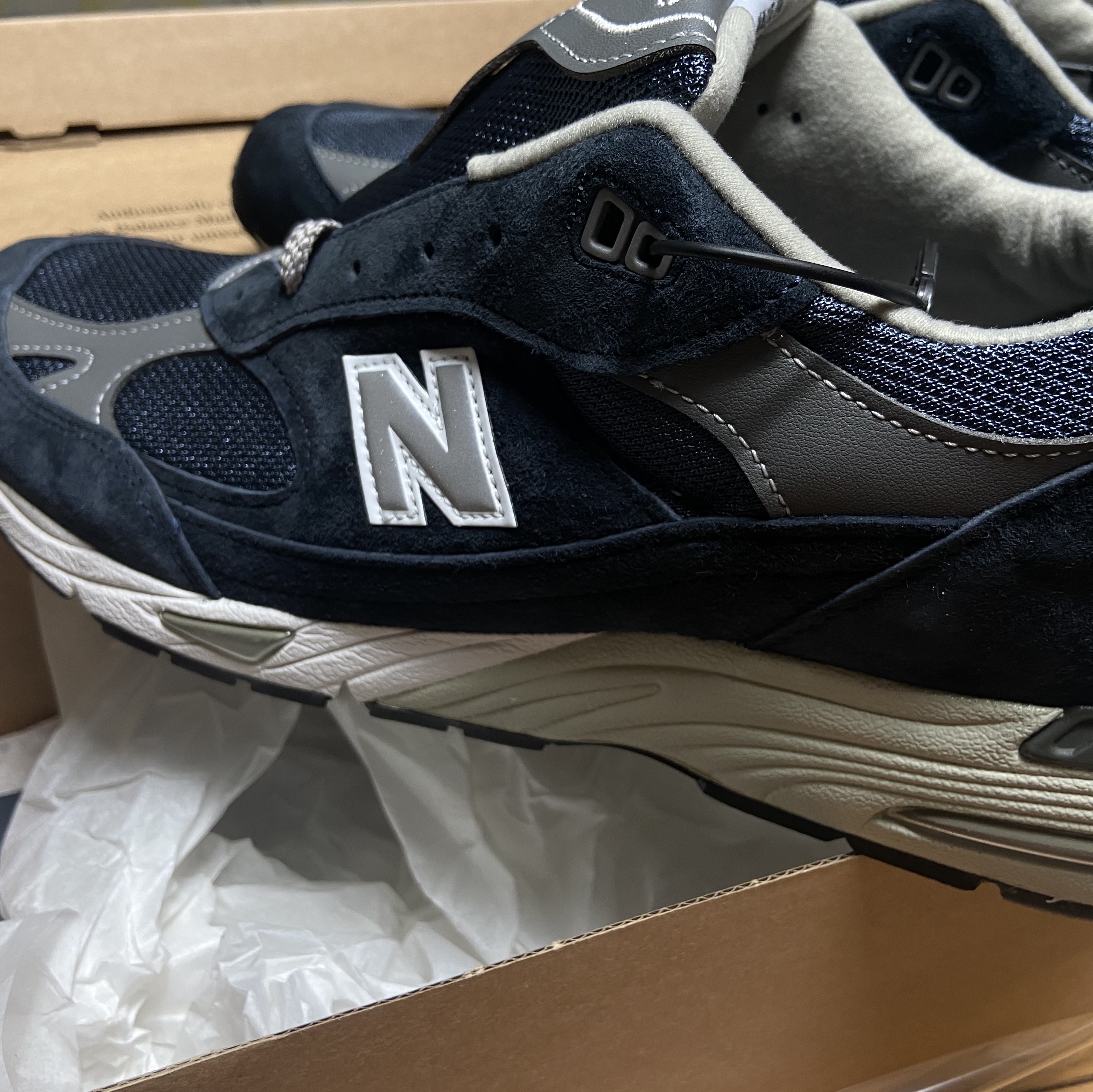 New Balance 991 Made in UK Navy 착용 스타일 - 3
