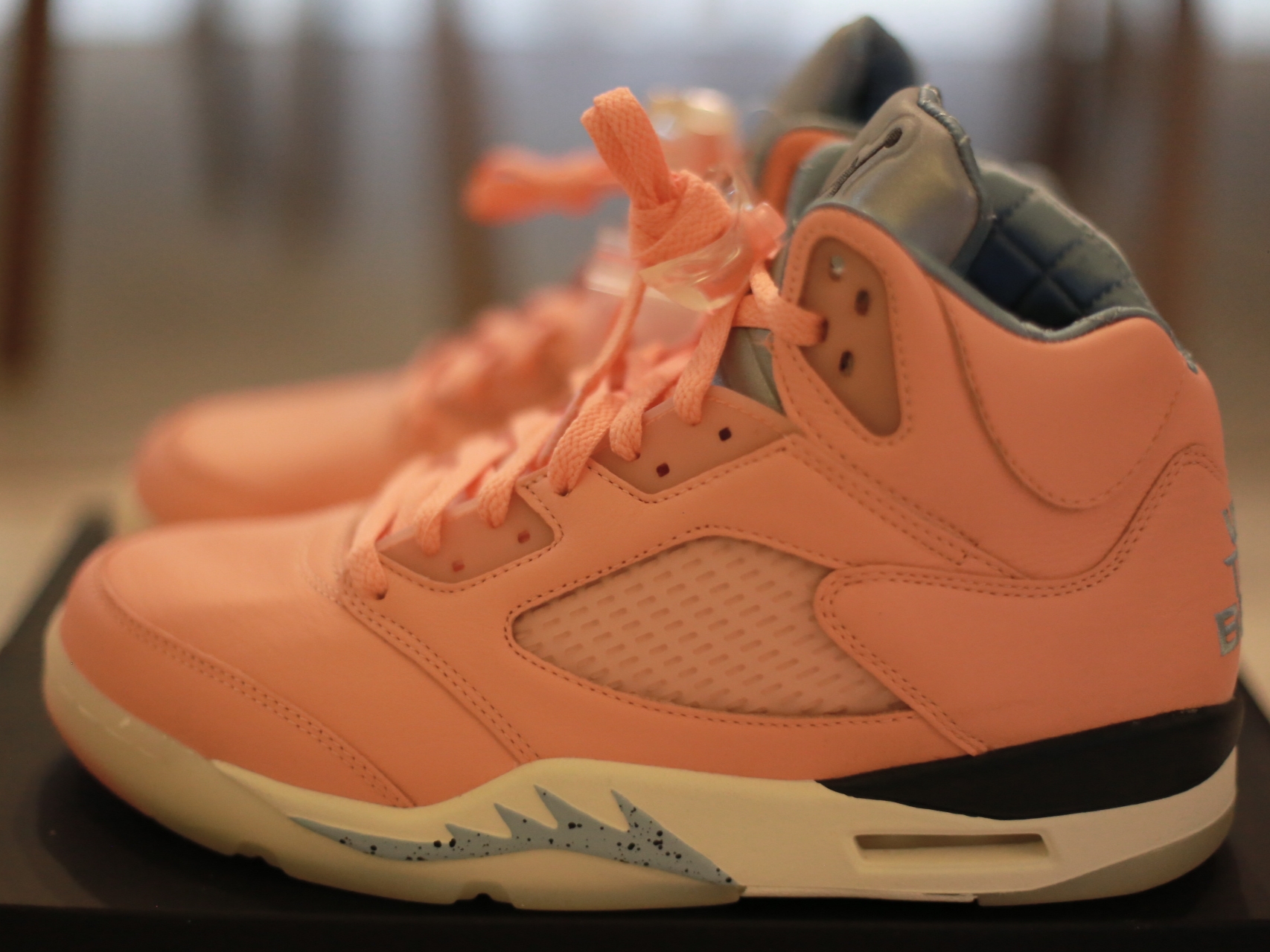 Jordan 5 x DJ Khaled Retro SP Crimsson Bliss 착용 스타일 - 1