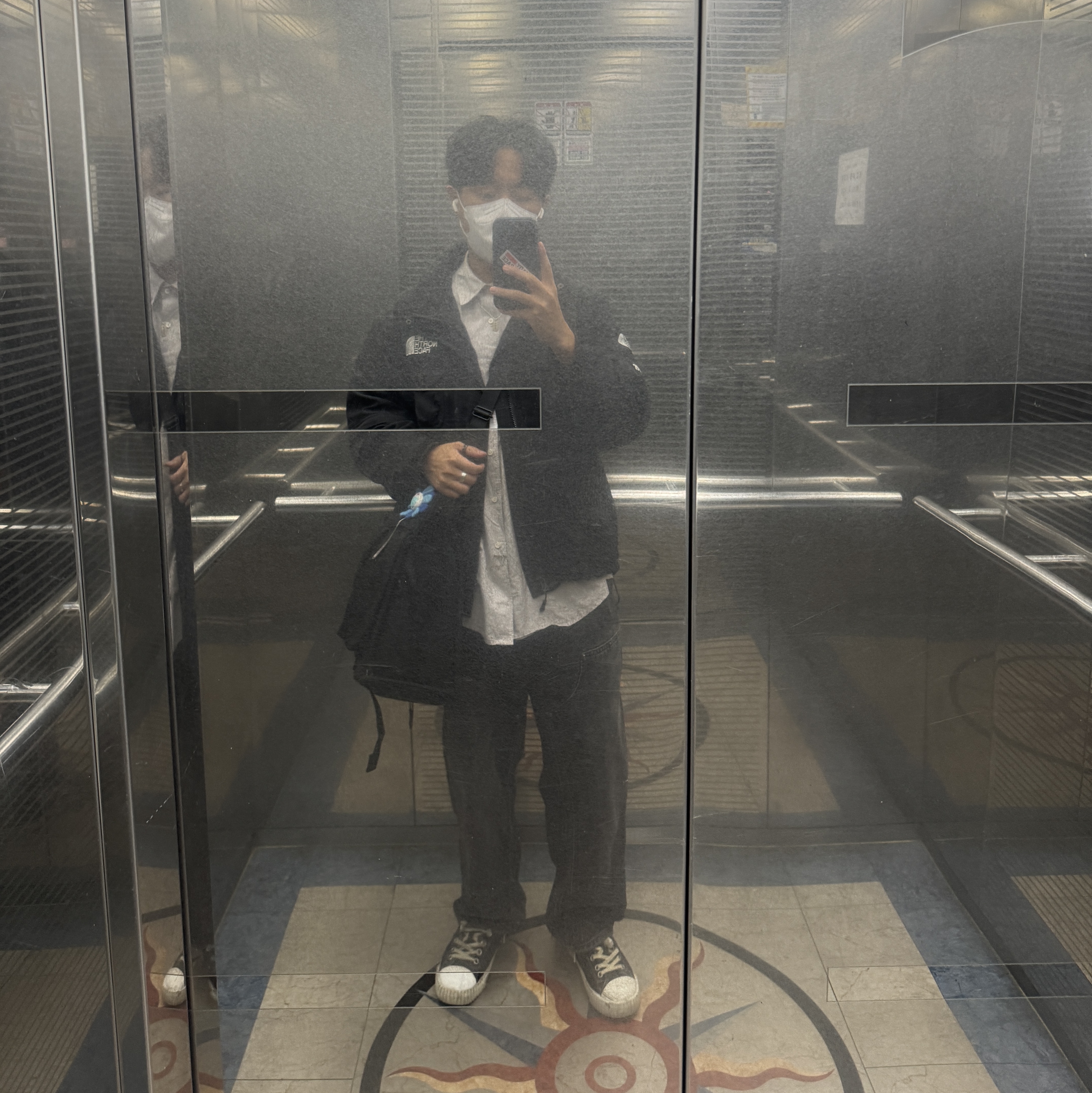 Porter Senses Tote Bag L Black, Supreme x The North Face Trekking Convertible Jacket Black - 22SS 착용 스타일 - 1