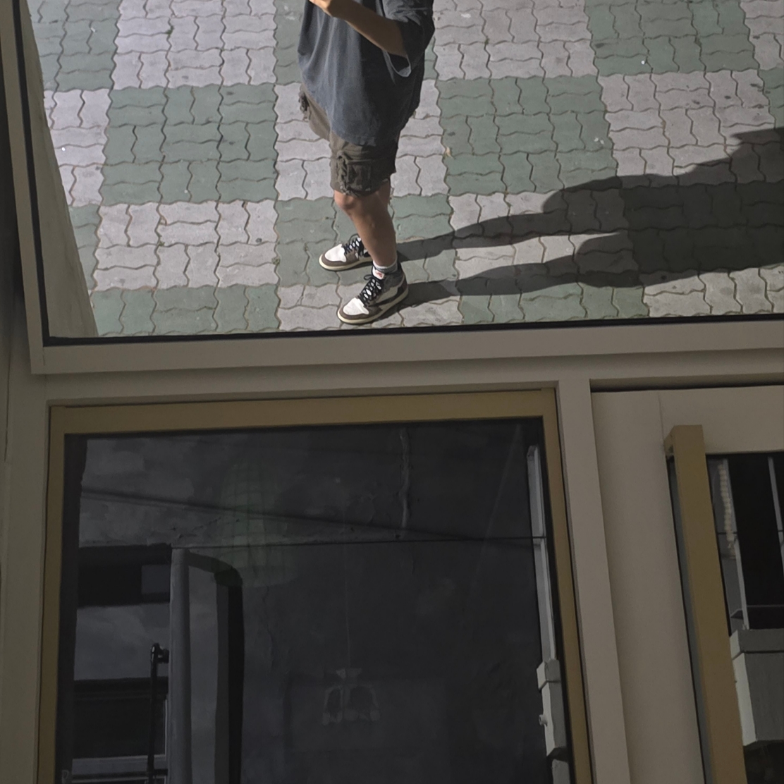 C.P. Company Nylon B Crossbody Rucksack Black - 23FW, Jordan 1 x Travis Scott Retro High OG SP Mocha 착용 스타일 - 2