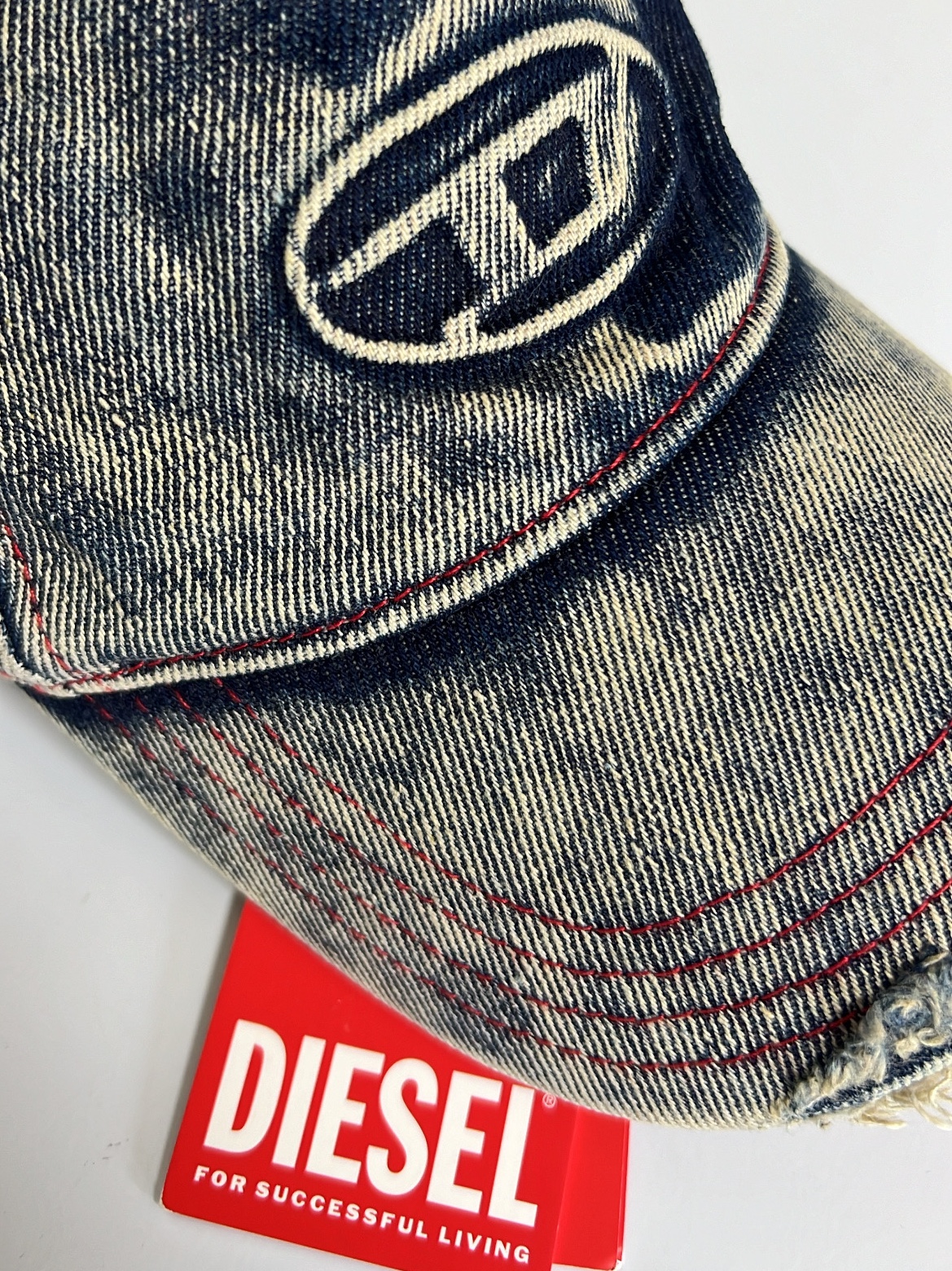 Diesel C-Seymon Treated Denim Baseball Cap Blue White 착용 스타일