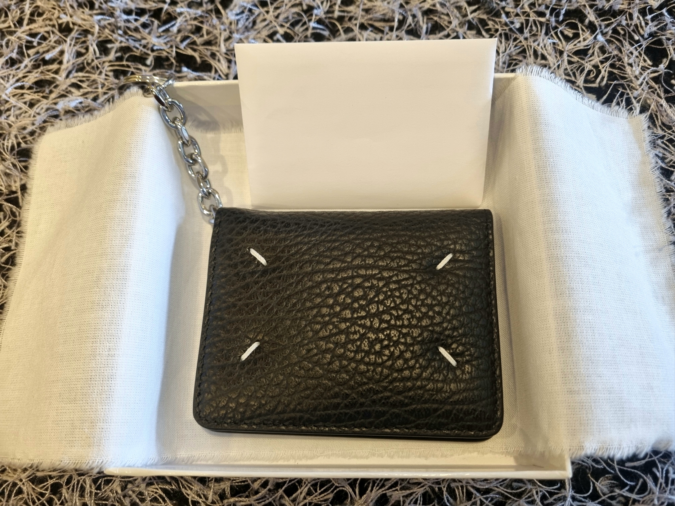 Maison Margiela Keyring Wallet Black 착용 스타일 - 4