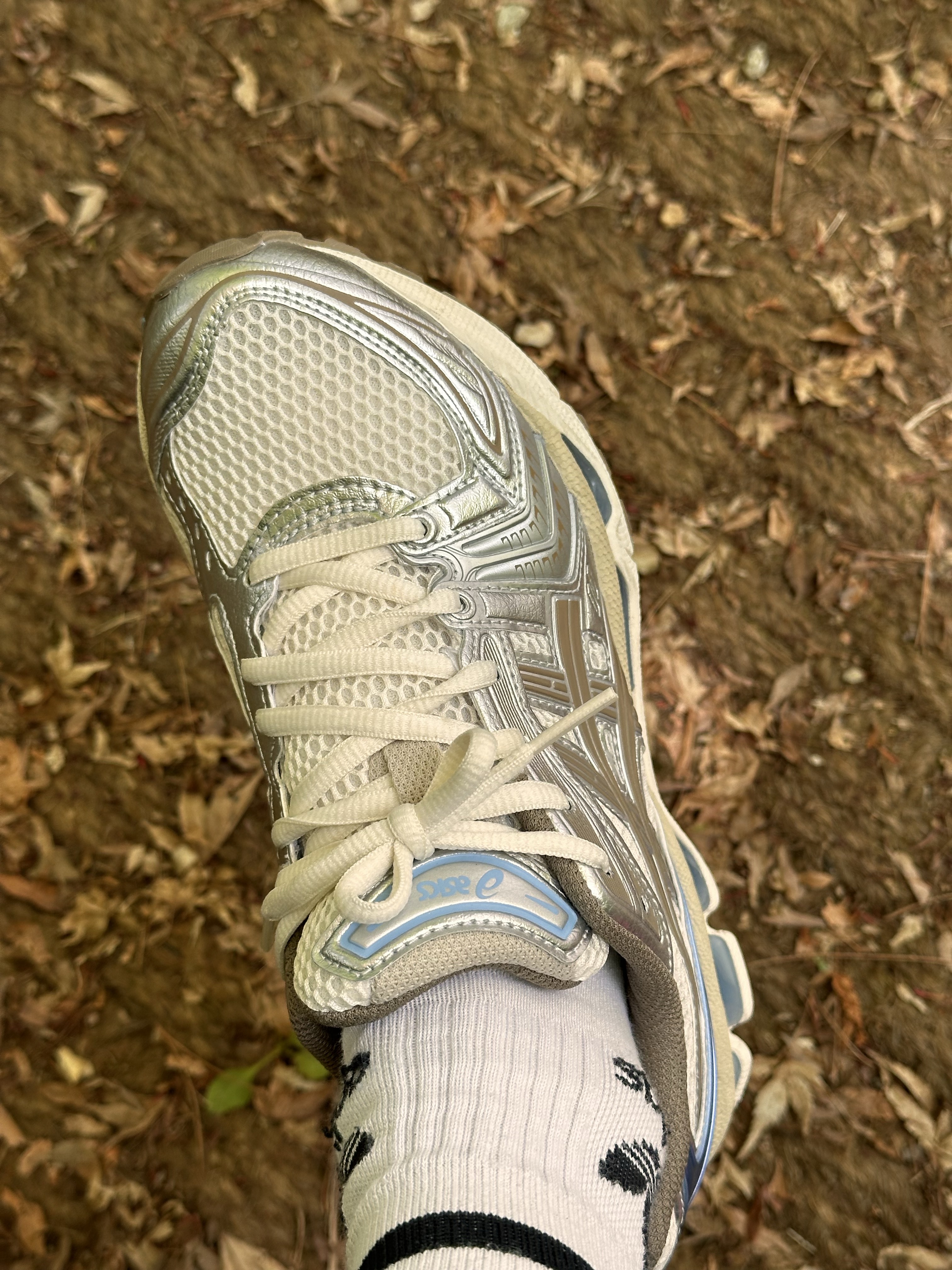 (W) Asics Gel-Kayano 14 Cream Pepper 착용 스타일