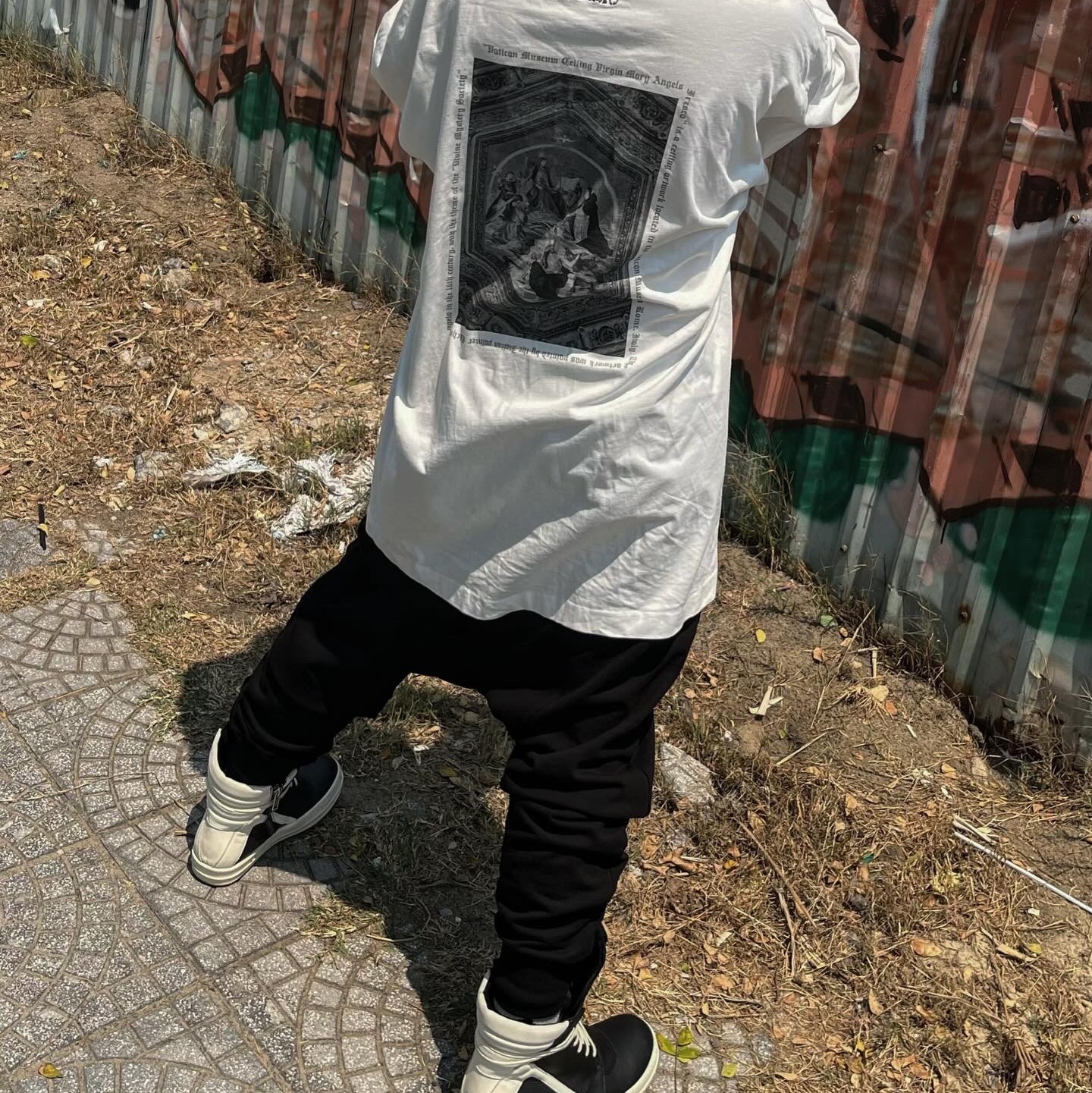 Rick Owens Geobasket Full Grain Calf Leather Strobe Sneakers Black Milk White 착용 스타일 - 2