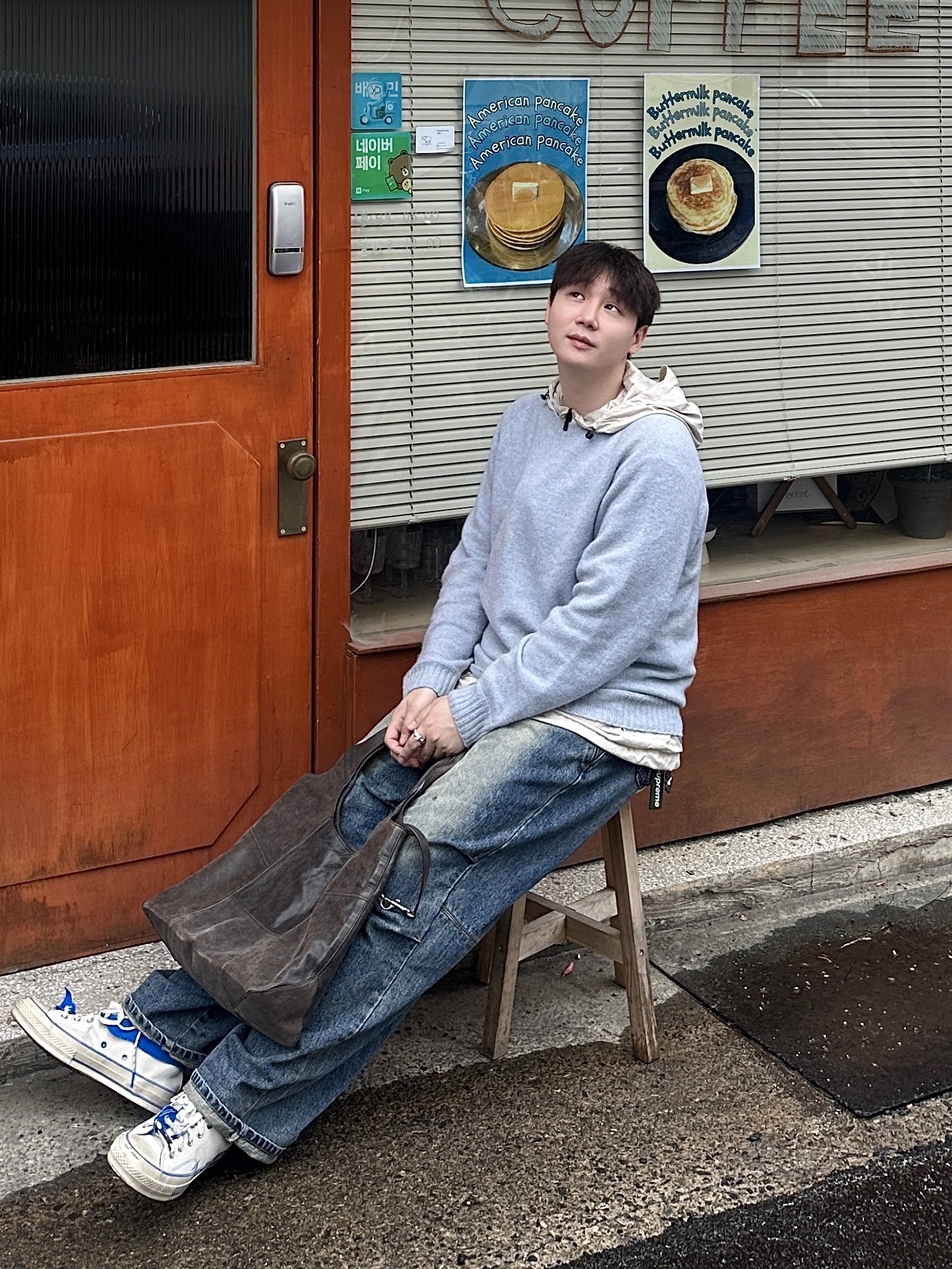 Converse x Ader Error Chuck 70 High White, Supreme Webbing Keychain Green Camo - 23SS 착용 스타일 - 1