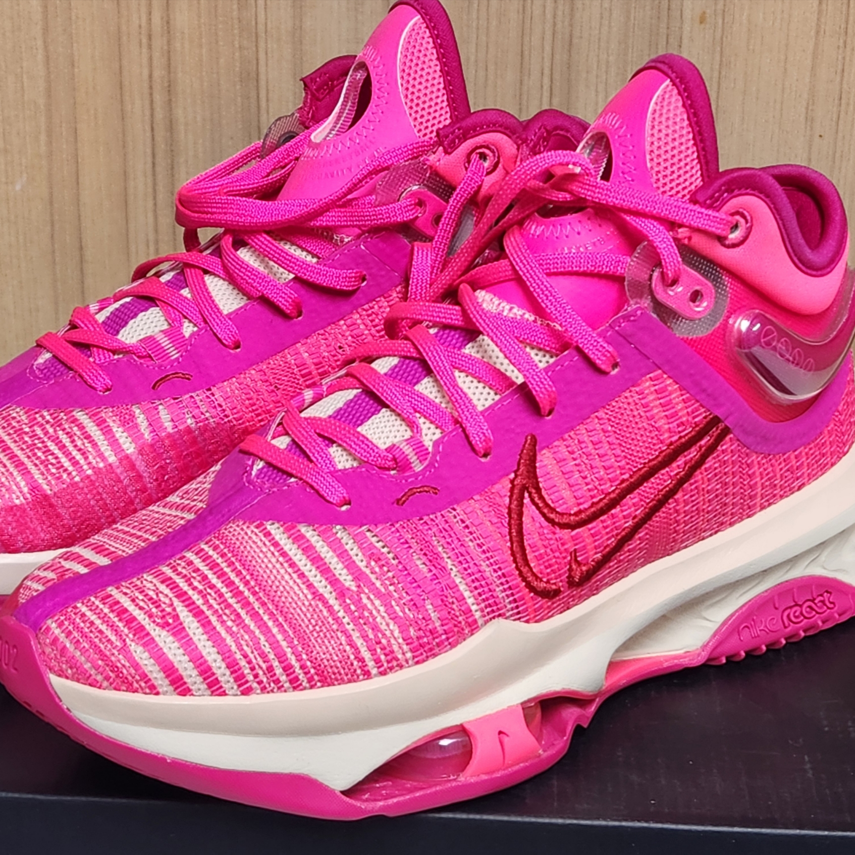 Nike Air Zoom GT Jump 2 EP Hyper Pink 착용 스타일