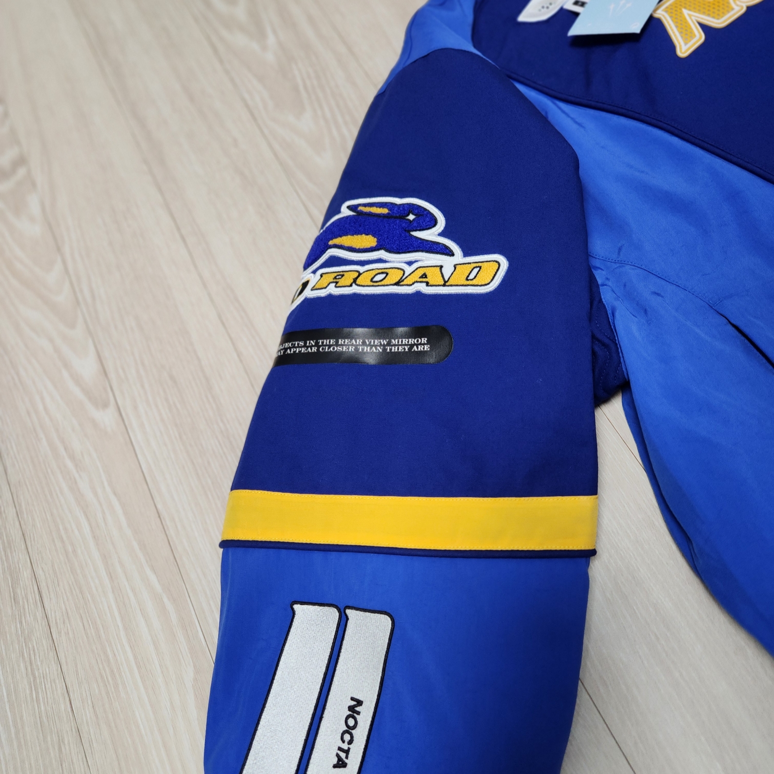 Nike x Drake Nocta x Kar L'Art De L'Automobile Racing Jacket Deep Royal Blue (FD2194-455), Nike x Drake Nocta x Kar L'Art De L'Automobile Pant Deep Royal Blue (FD6510-455) 착용 스타일 - 7