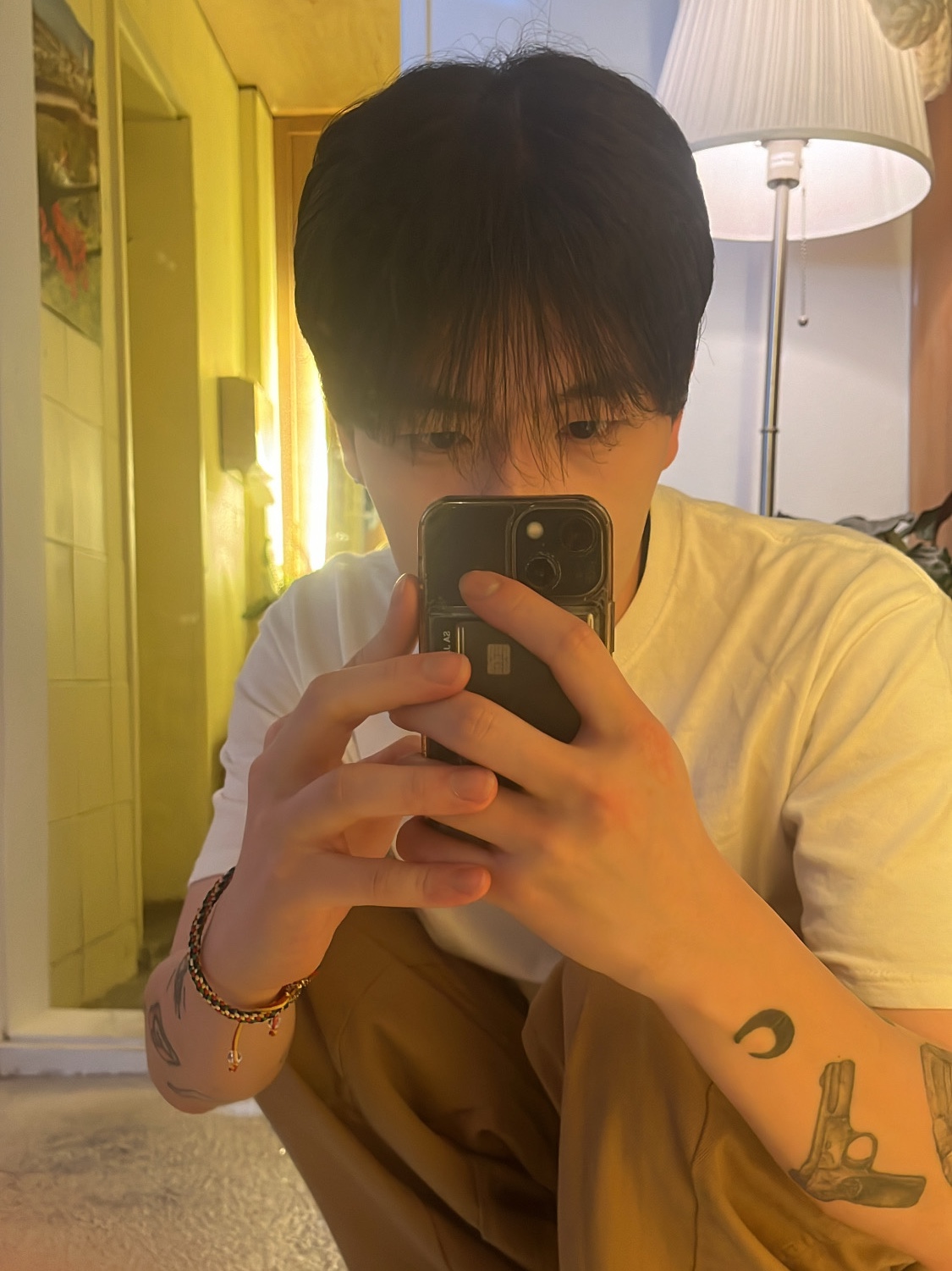 Stussy Basic Stussy T-Shirt White 2024, 2025 착용 스타일 - 1