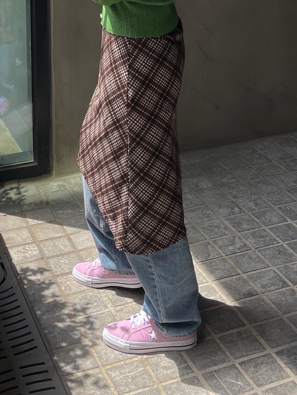 Stand Oil Kitten Bag Soft Pink, Converse Cons One Star Pro Stardust Lilac 착용 스타일 - 3