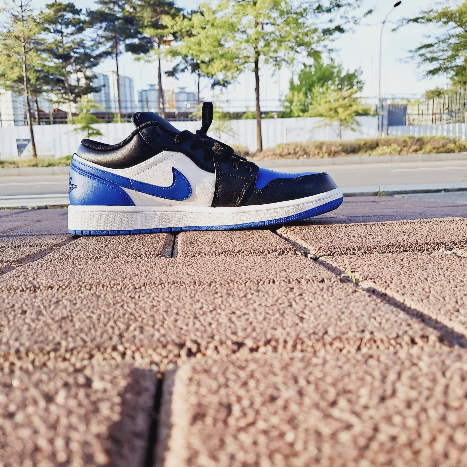 Jordan 1 Low Alternate Royal Toe 착용 스타일