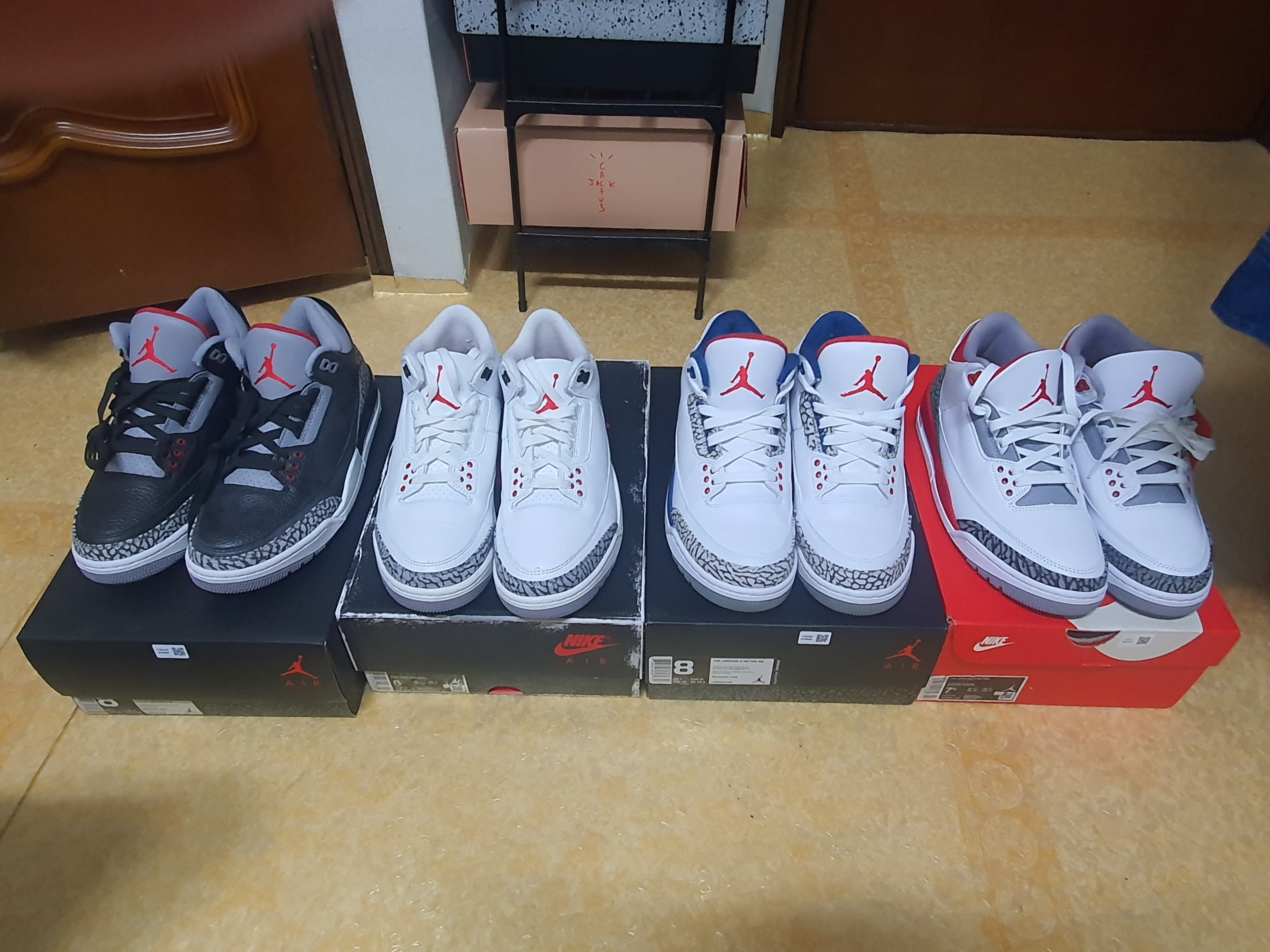 Jordan 3 Retro Fire Red 2022, Jordan 3 Retro OG True Blue 2016 착용 스타일 - 1