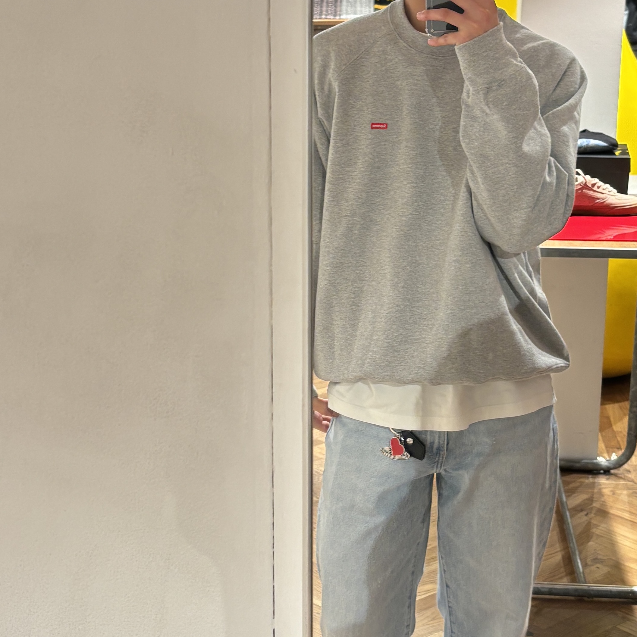 Adidas Spezial Handball Light Blue, Uniqlo x JW Anderson Striped Chunky Scarf Blue 착용 스타일 - 2