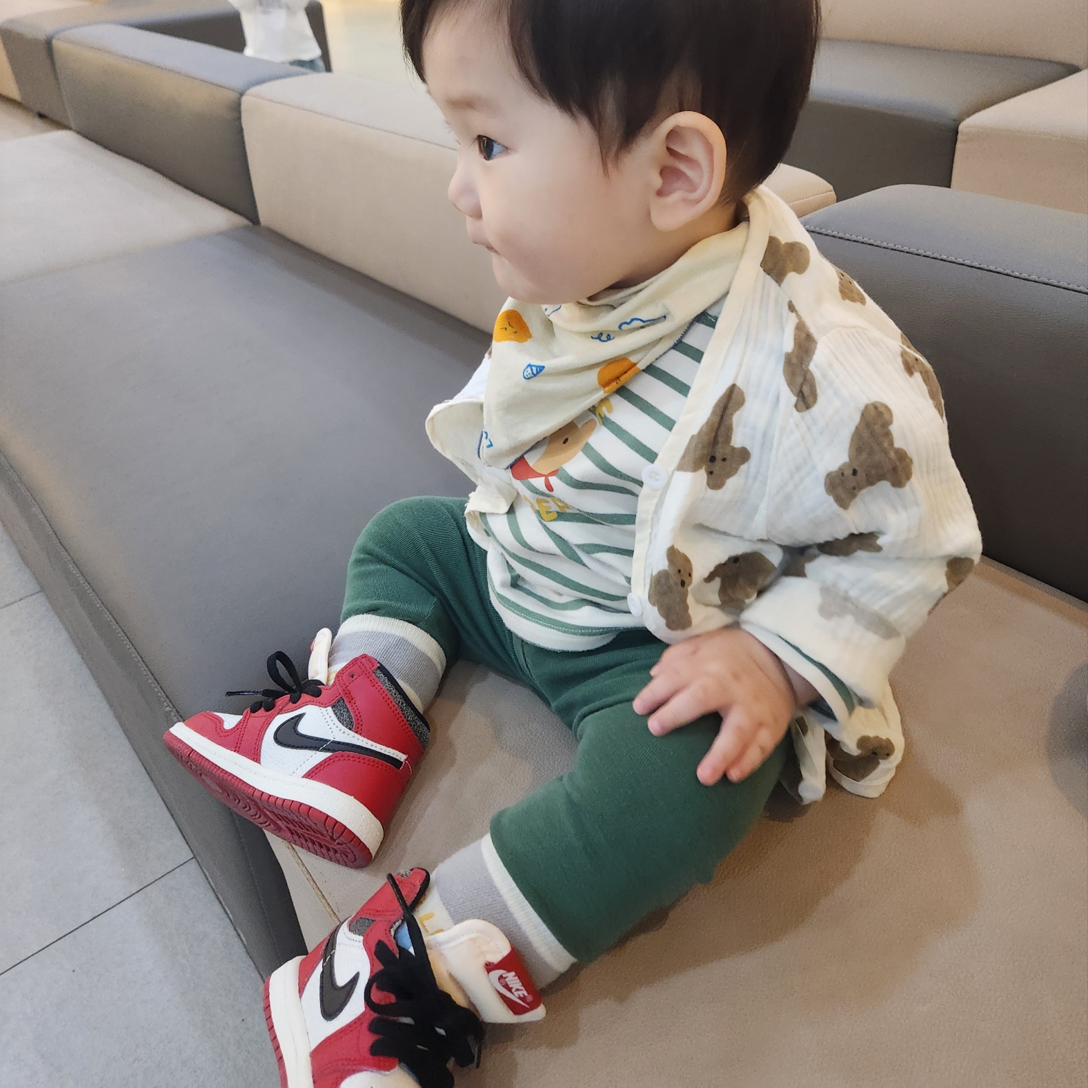 (TD) 조던 1 레트로 하이 OG 시카고 2022 착용 스타일 - 2
