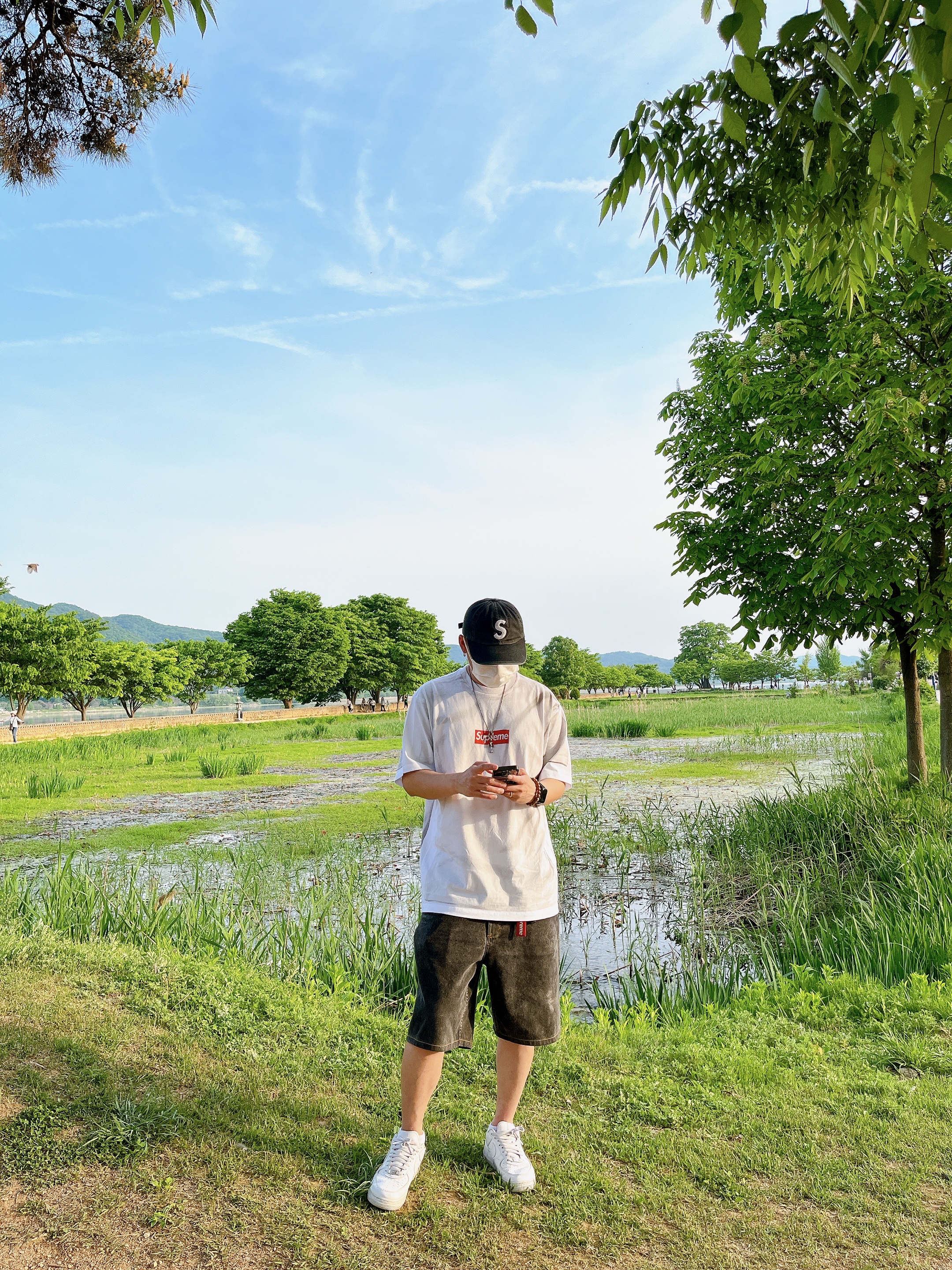 Supreme x MM6 Maison Margiela Box Logo T-Shirt White - 24SS, Nike x Supreme Air Force 1 Low White 착용 스타일