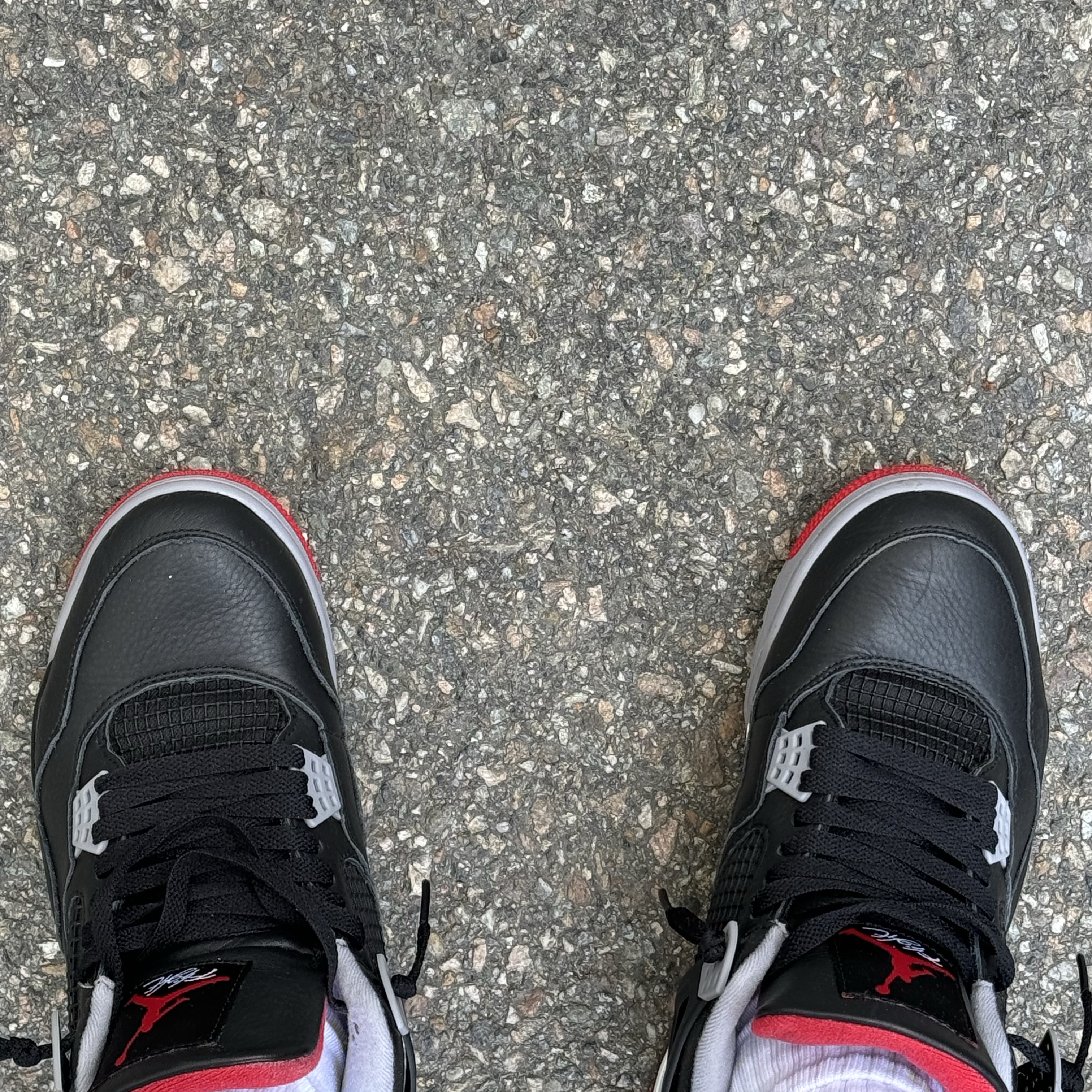 Jordan 4 Retro Bred Reimagined 착용 스타일 - 1