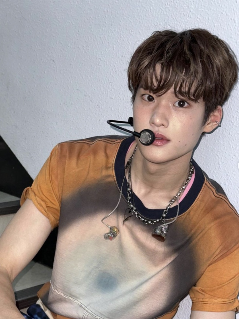 Eckhaus Latta Lapped Tee Caps, Eckhaus Latta Lapped Long Sleeve Inky 착용 스타일 - 3